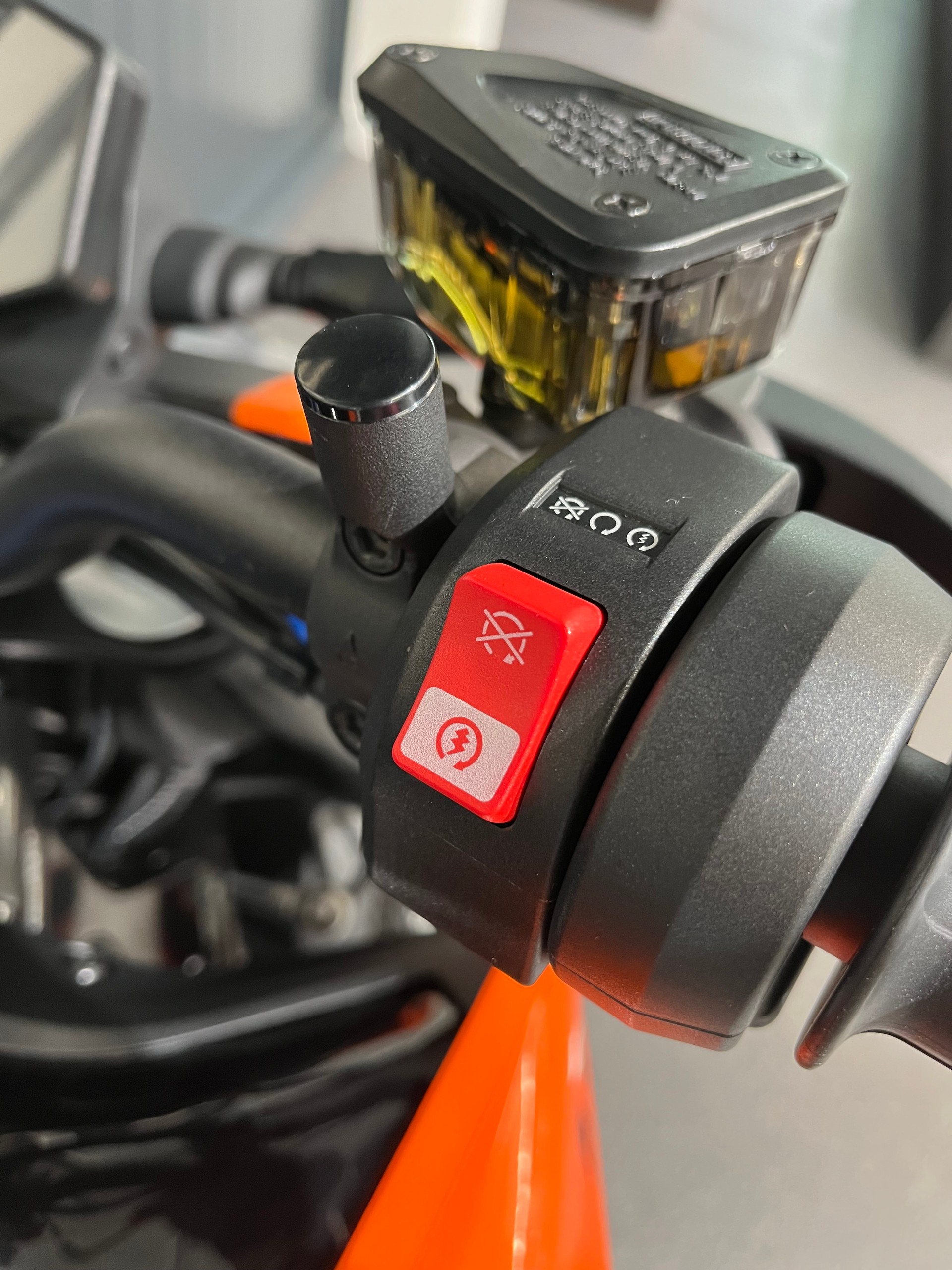 KTM 790 Duke L-image-4