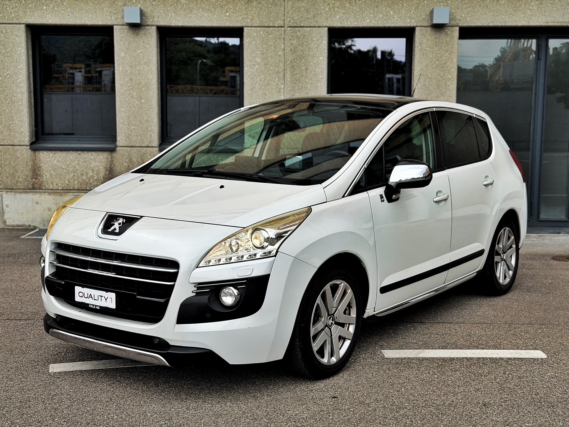 PEUGEOT 3008 HYbrid4 2.0 HDI EGS6