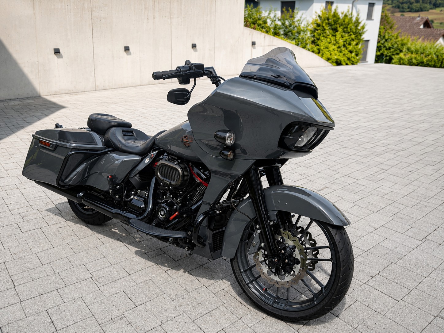 HARLEY-DAVIDSON FLTRXSE Road Glide Special 117 CVO-image-2