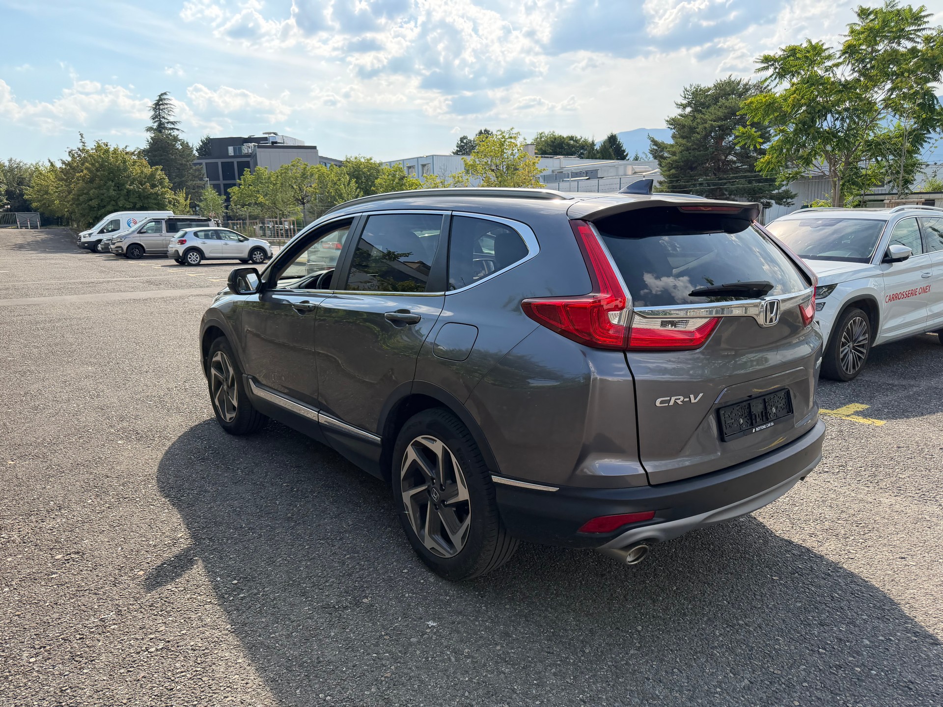 HONDA CR-V 1.5 i-VTEC Executive 4WD-image-6