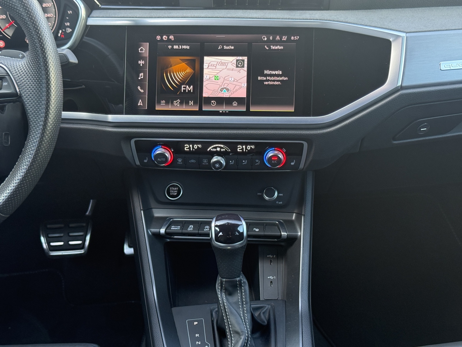AUDI Q3 Sportback 45 TFSI S line quattro S-tronic-image-10