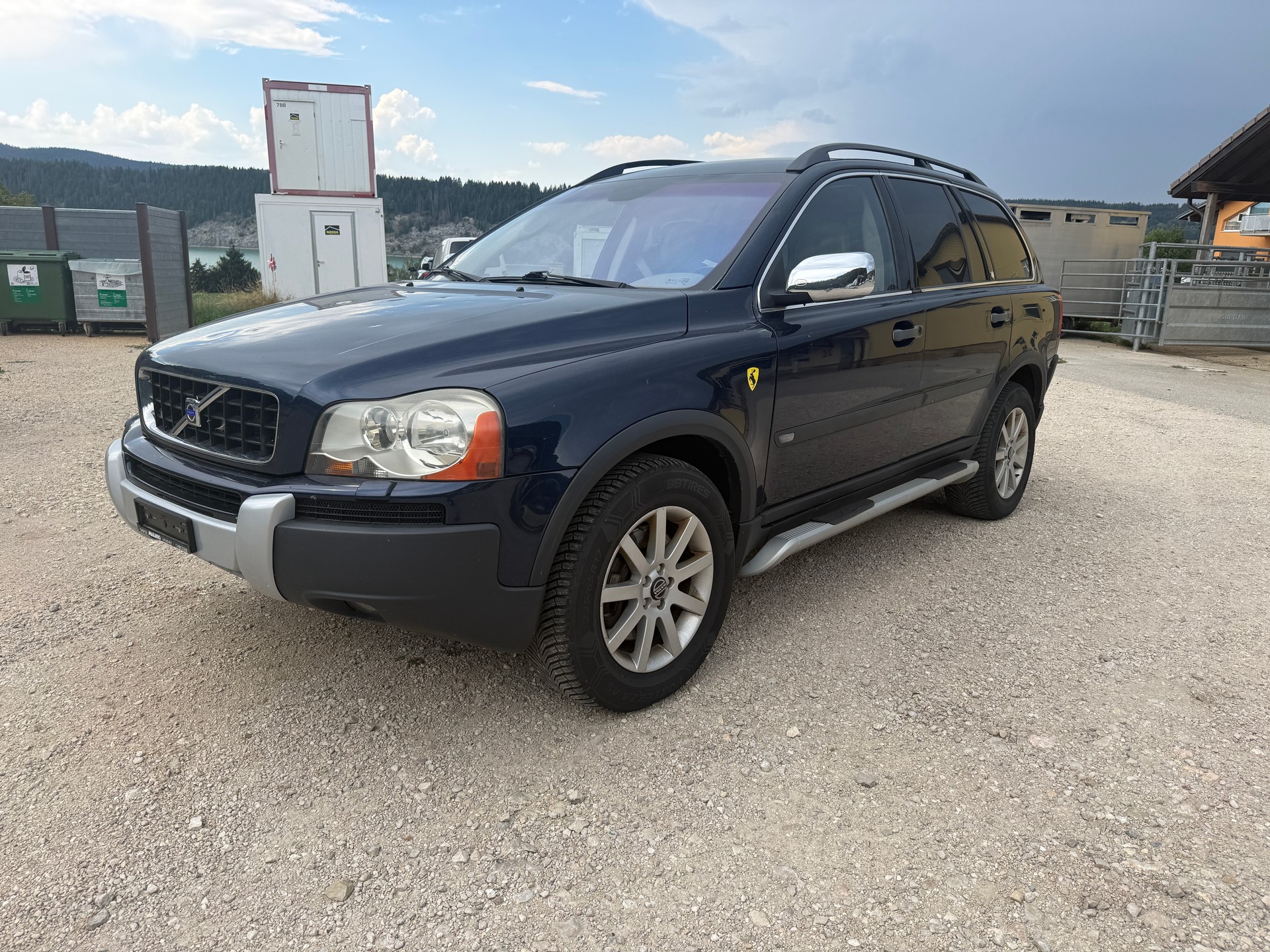 VOLVO XC90 2.5T AWD-image-2