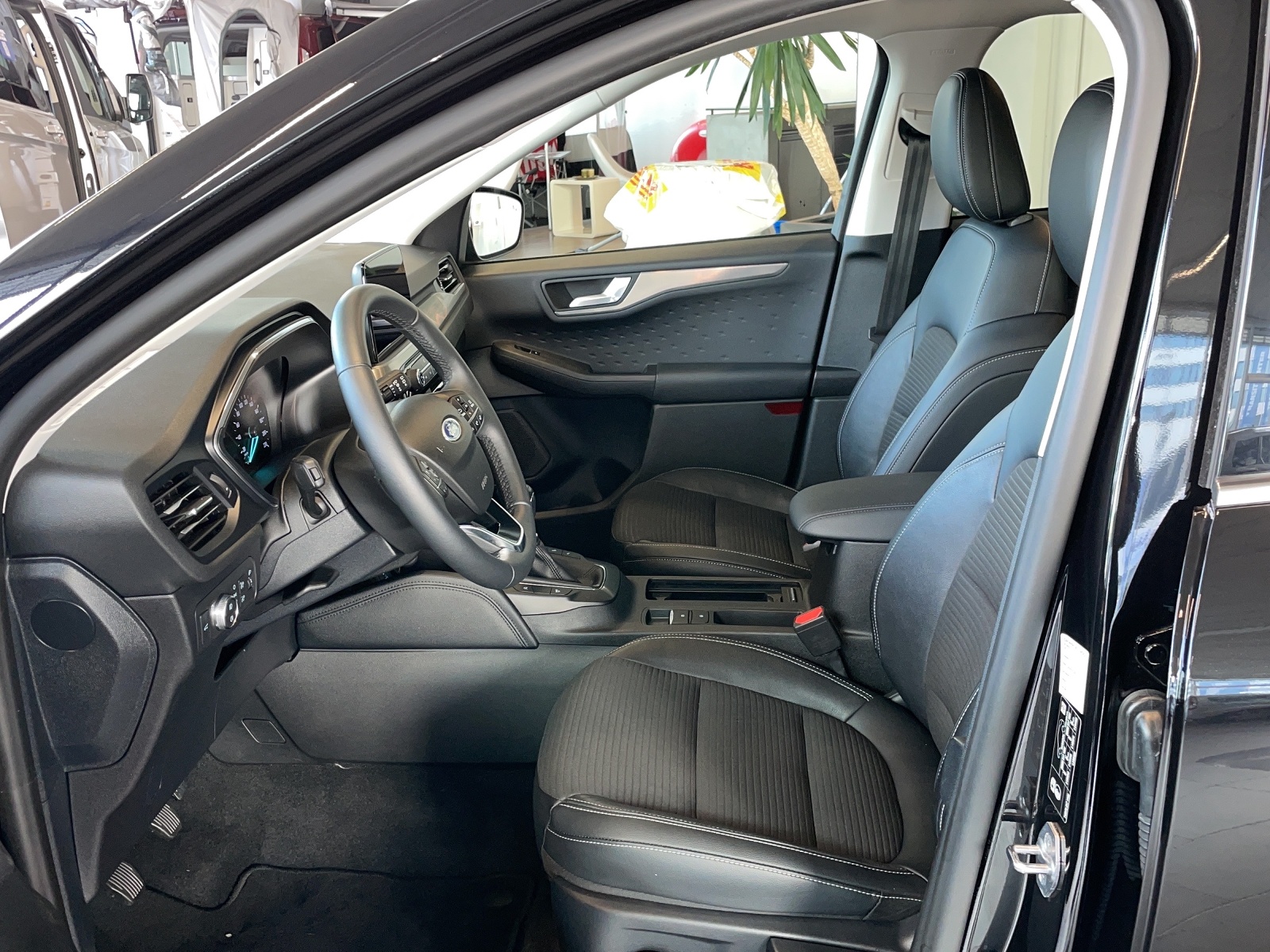 FORD Kuga 2.0 EcoBlue Hybrid Titanium X-image-5