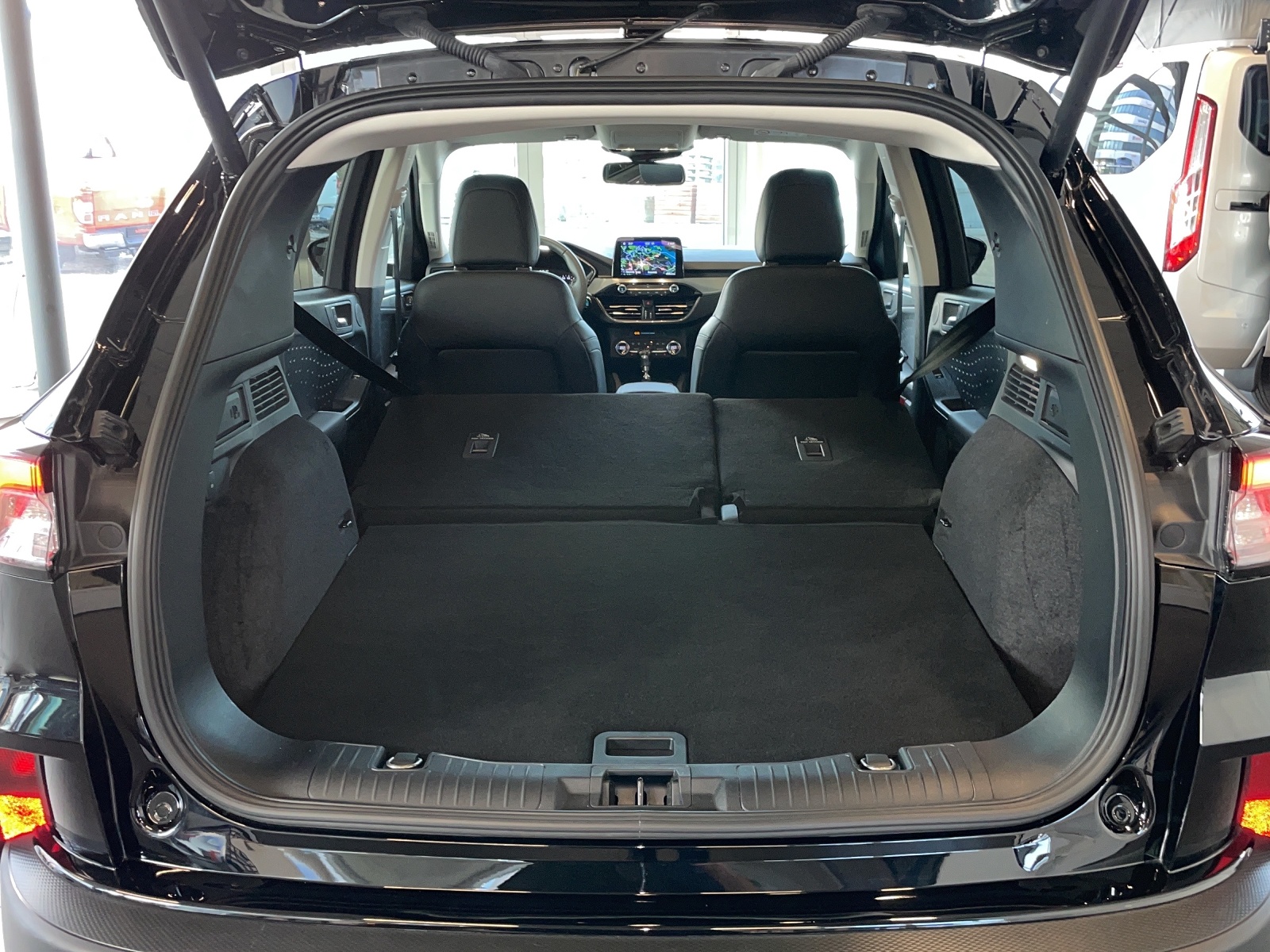 FORD Kuga 2.0 EcoBlue Hybrid Titanium X-image-13