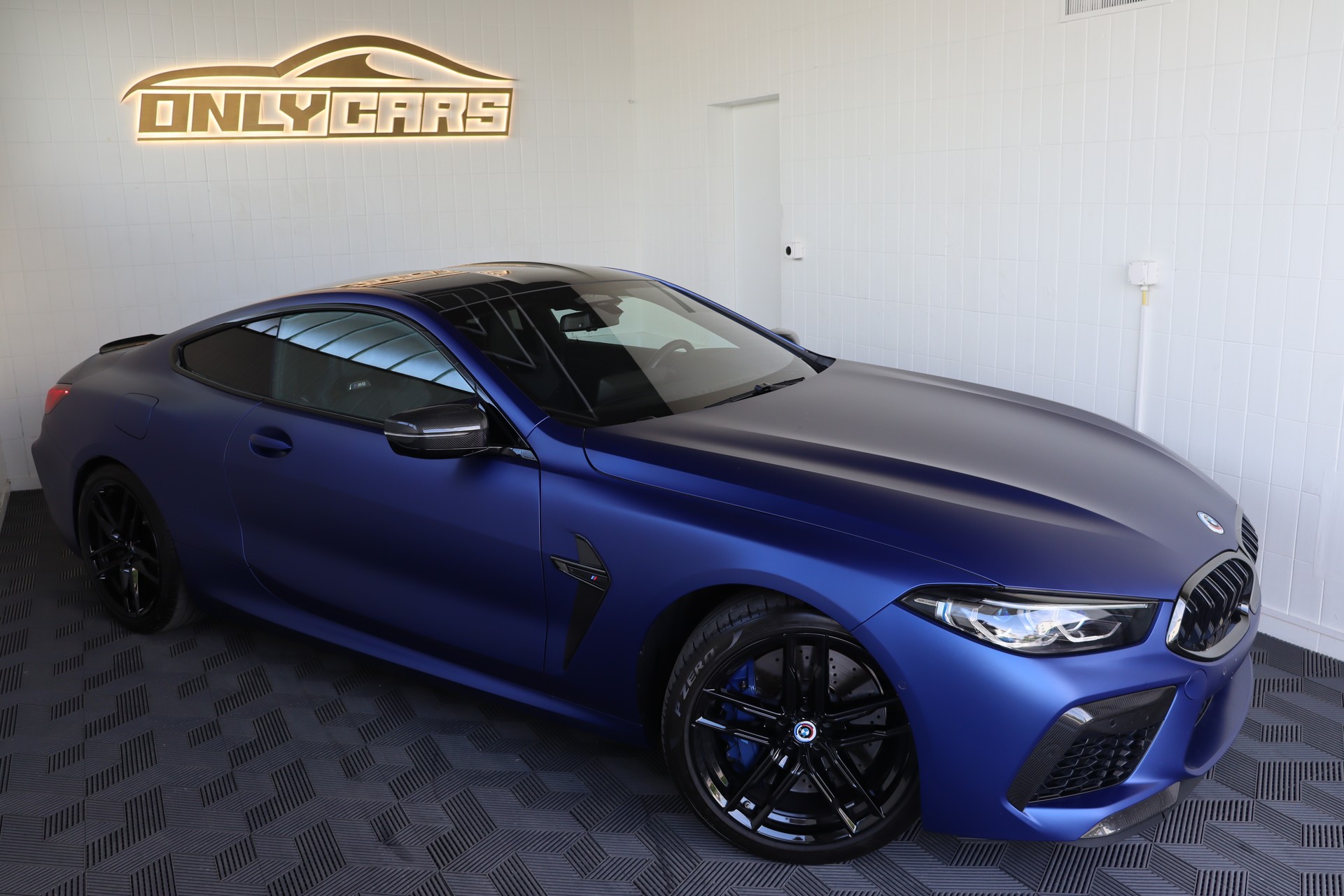 BMW M8 xDrive Steptronic M Competition * SCHALENSITZE * INDIVIDUAL * FULL CARBON * VOLL PPF FOLLIERT *-showroom-element-2