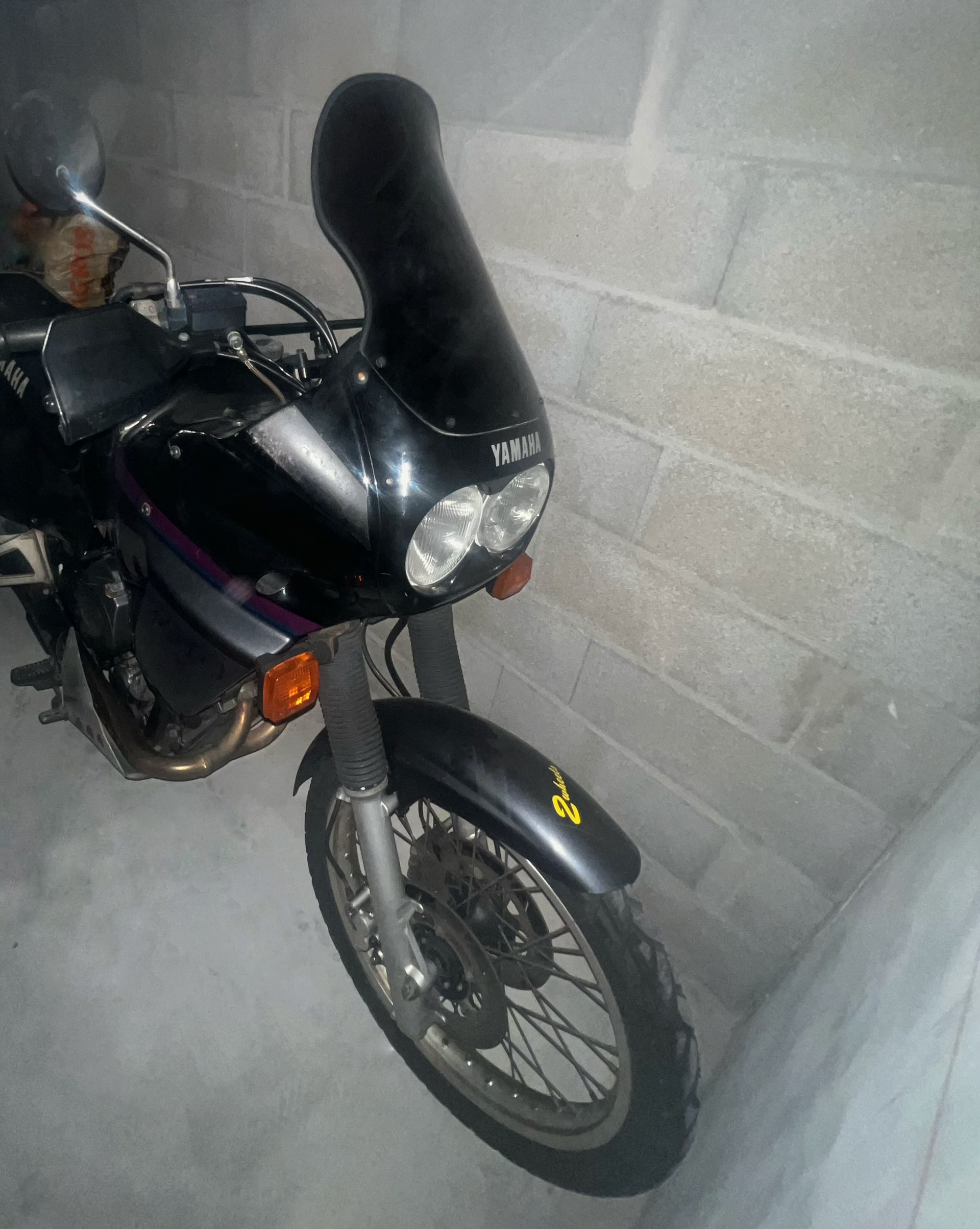 YAMAHA XTZ 750 Super Ténéré-image-3