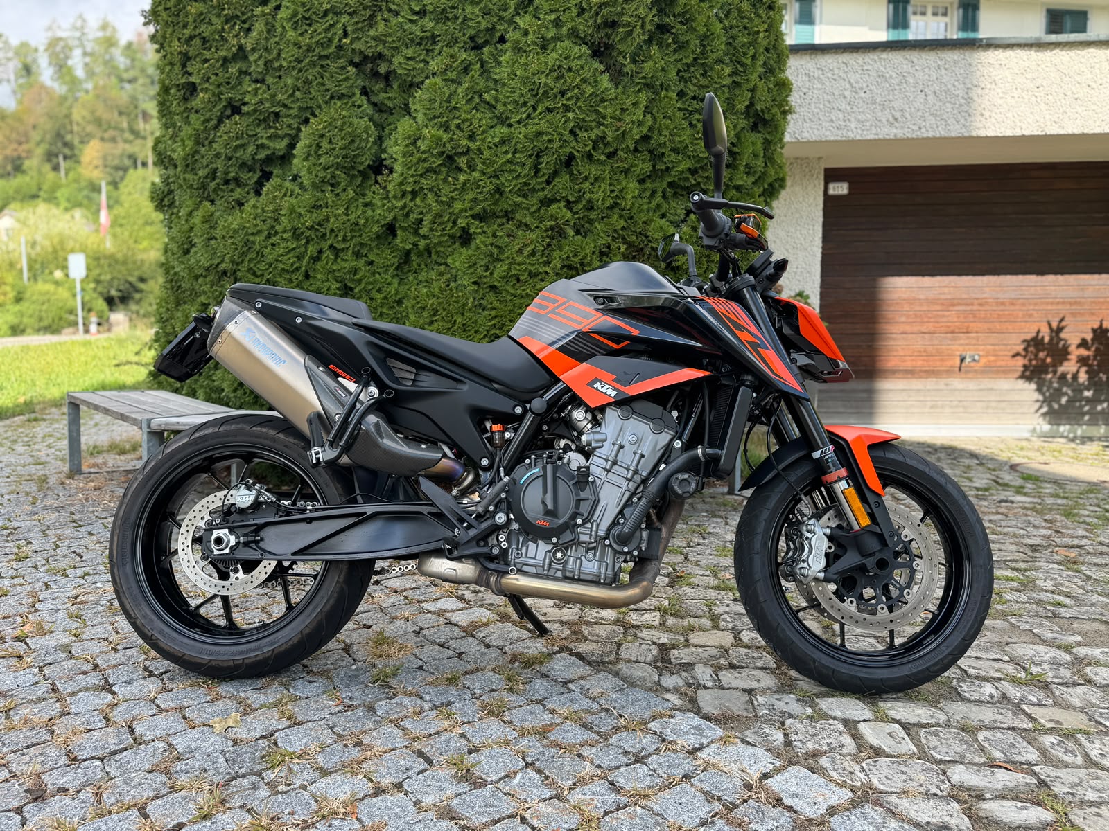 KTM 890 Duke L-image-0