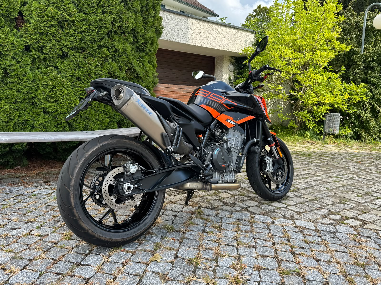 KTM 890 Duke L-image-8