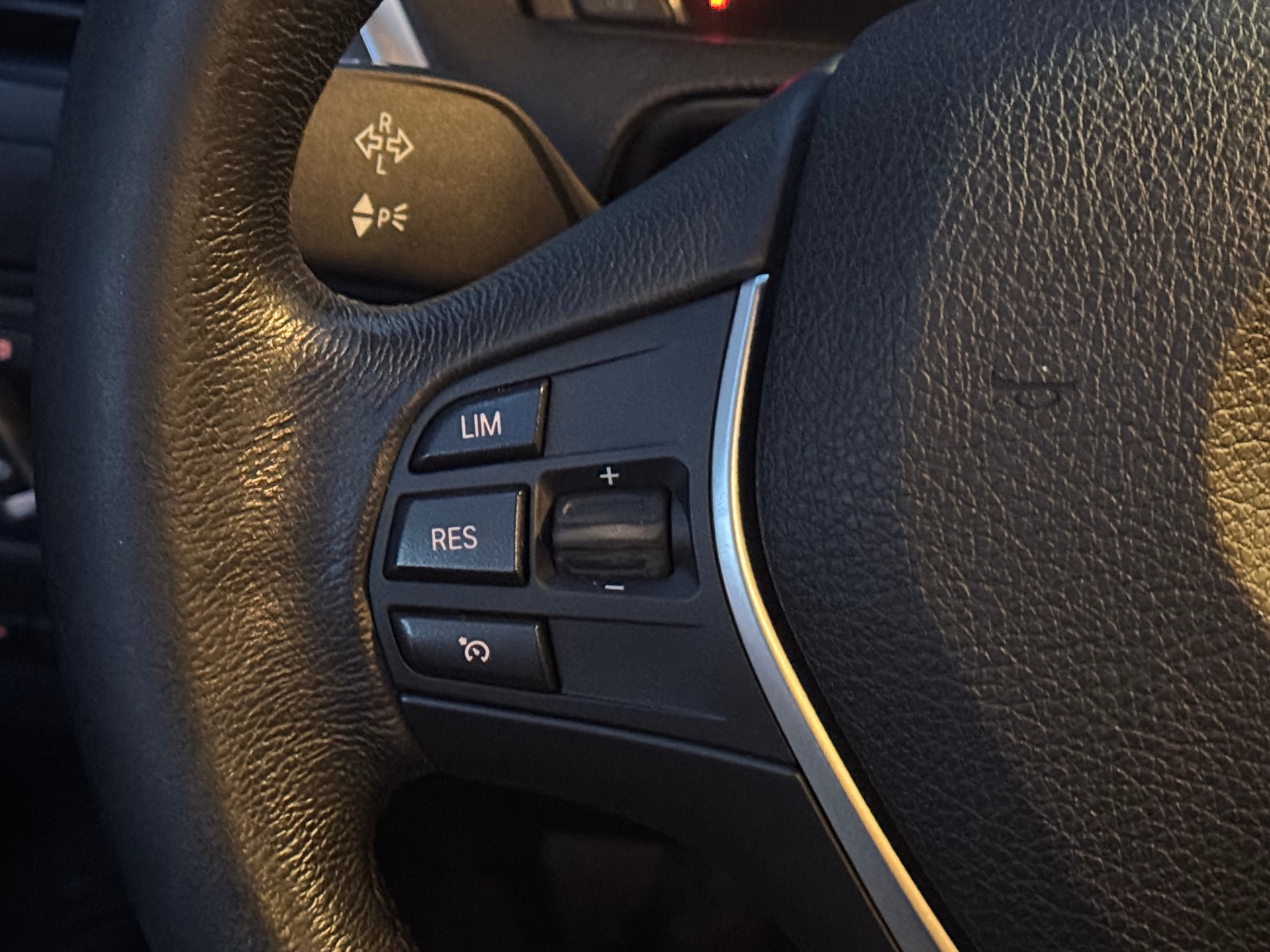 BMW 120d xDrive Steptronic-image-22