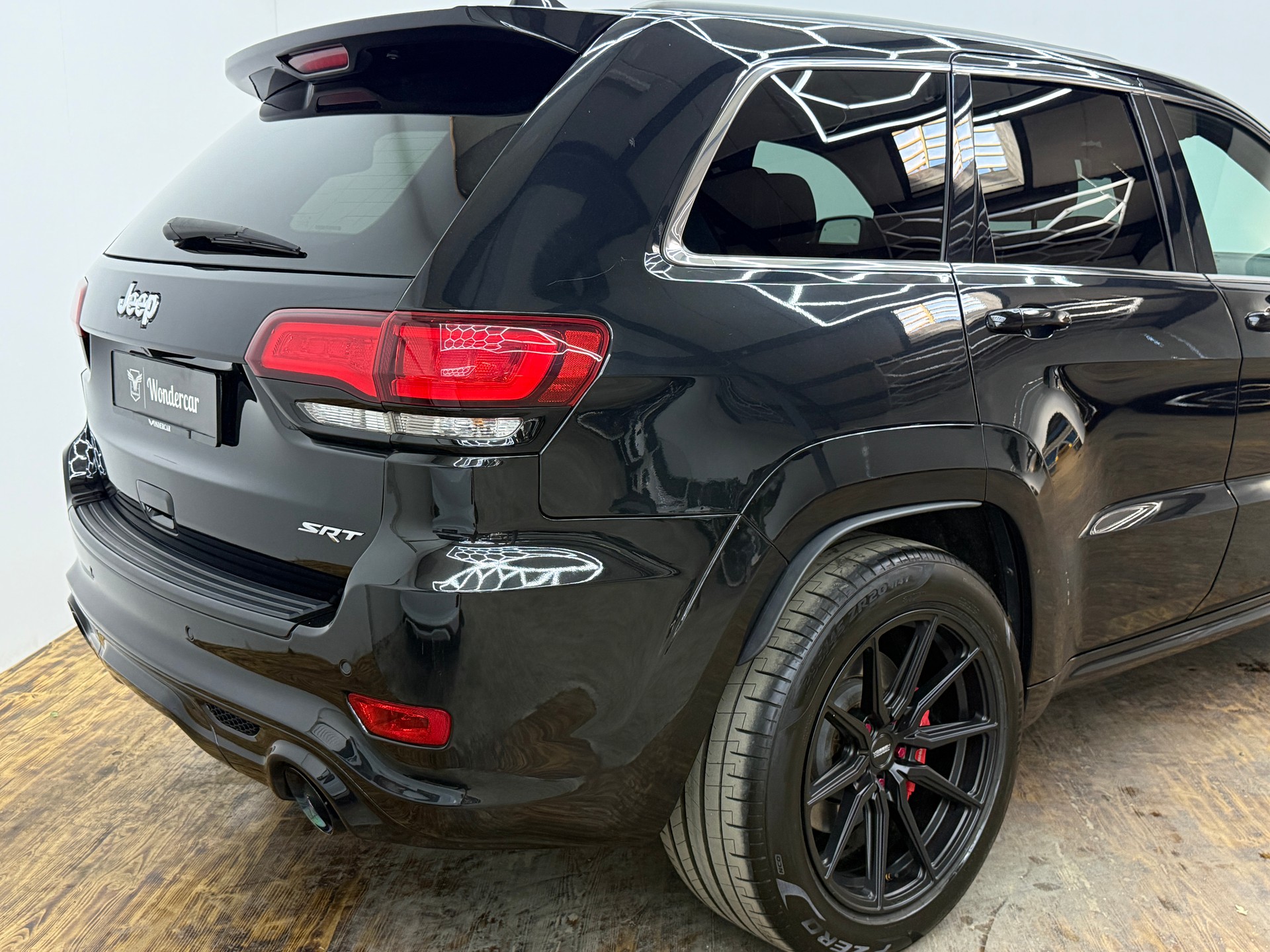 JEEP Grand Cherokee 6.4 V8 HEMI SRT8 Automatic-image-13