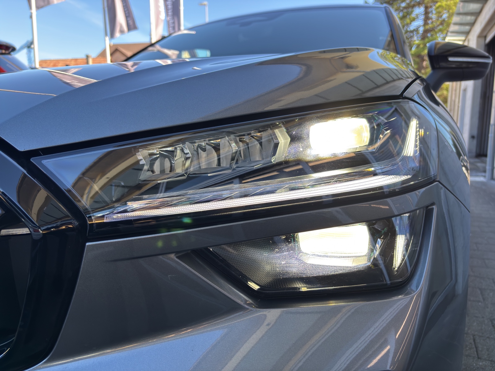 SKODA New New Kodiaq 2.0 TDI Sportline 4x4 7 Sitzer mit AHK & elektrisch einstellbare Vordersitze mit Memoryfunktion-image-11