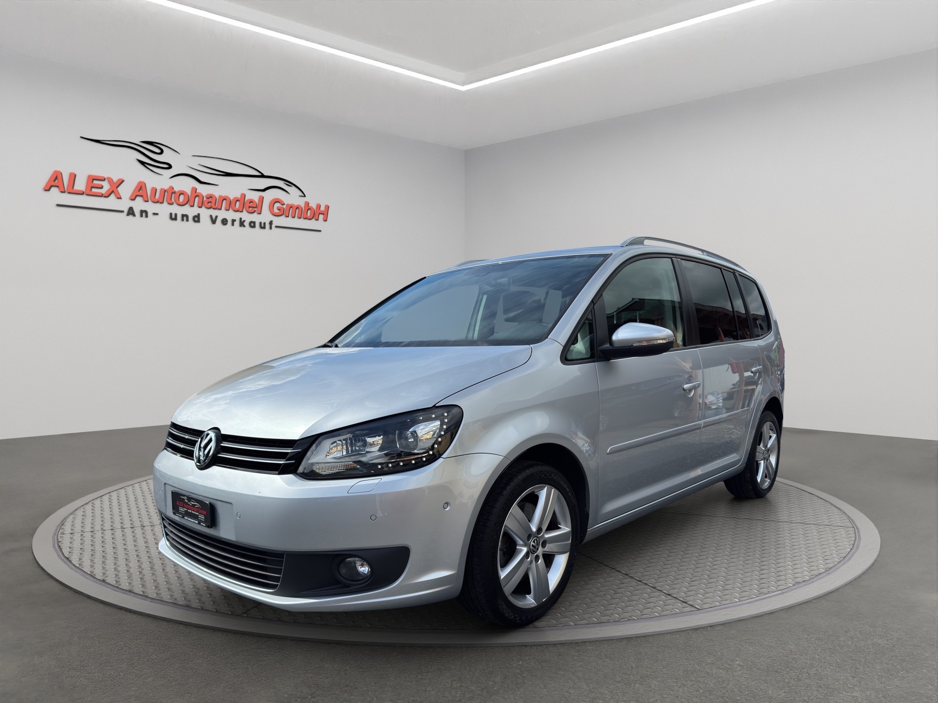 VW Touran 2.0 TDI Comfortline DSG 7-Plätzer (Kredit möglich!)