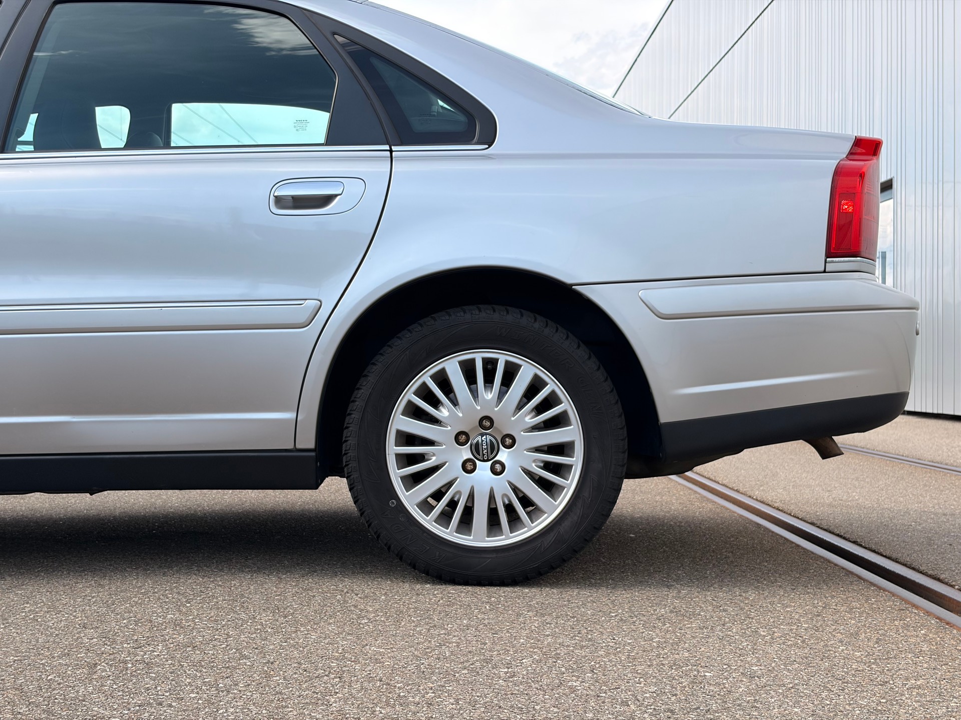 VOLVO S80-image-14