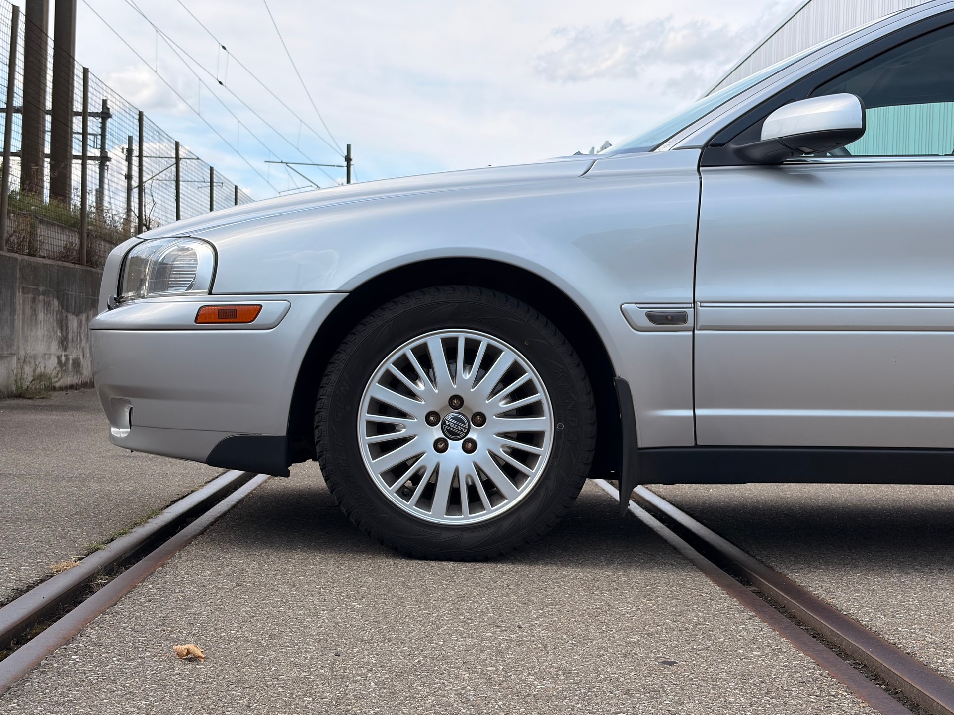 VOLVO S80-image-15