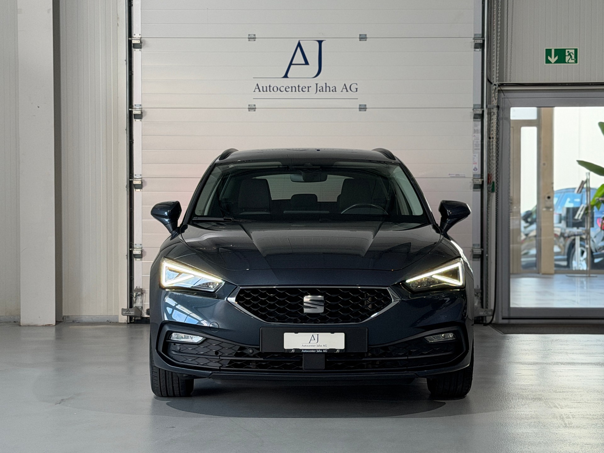 SEAT Leon ST 1.5 eTSI mHEV DSG Style (CH)-showroom-element-3