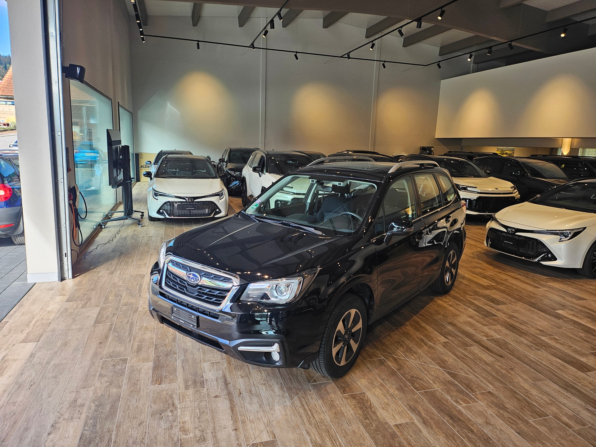 SUBARU Forester 2.0i Swiss Plus Lineartronic🔥 8-fach 🔥AHK 2000KG🔥-showroom-element-1
