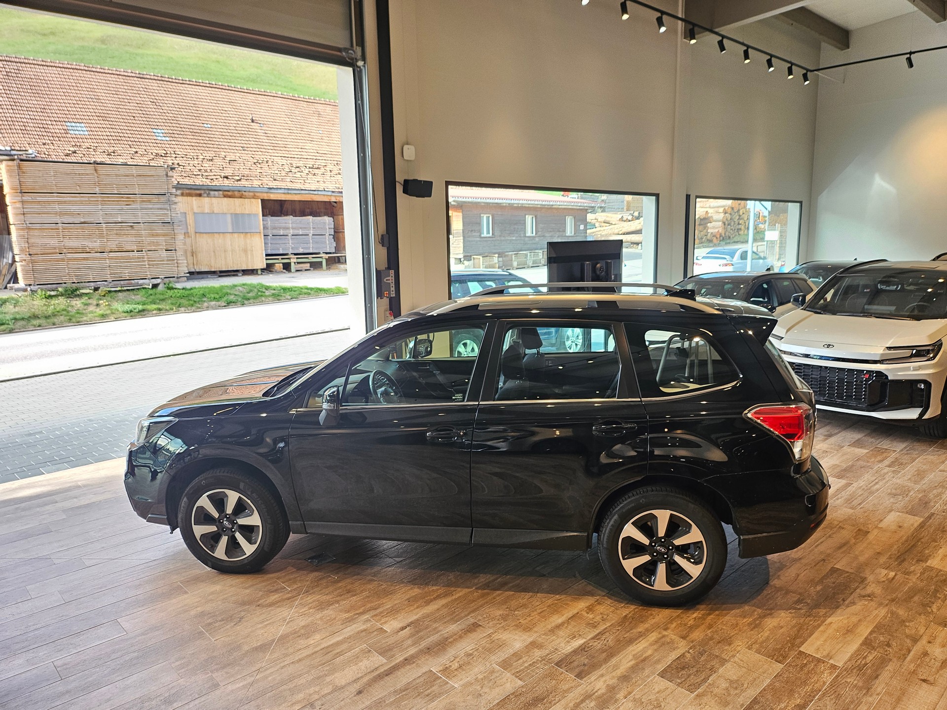 SUBARU Forester 2.0i Swiss Plus Lineartronic🔥 8-fach 🔥AHK 2000KG🔥-image-15