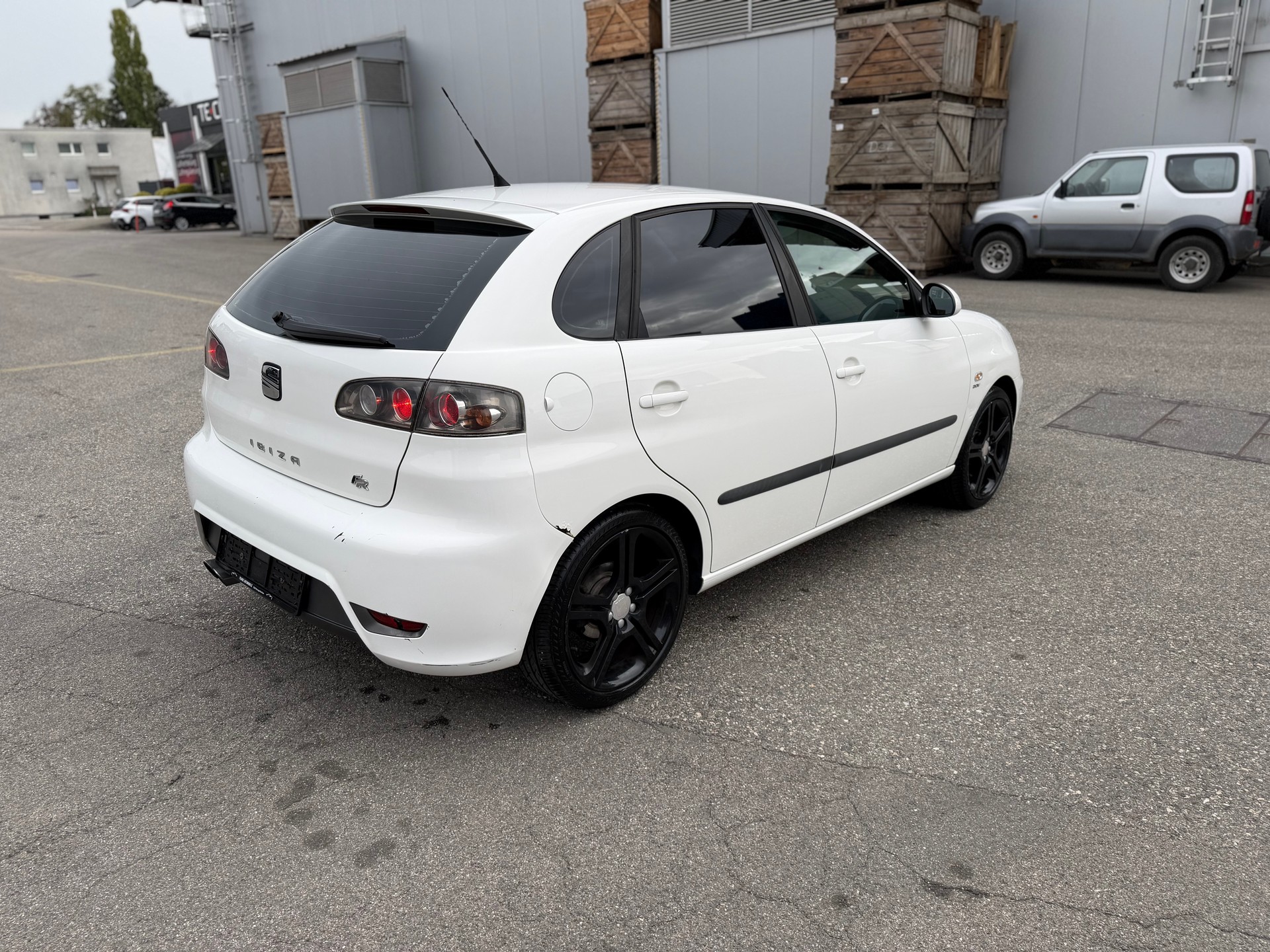 SEAT Ibiza 1.8 20V Turbo FR-showroom-element-2