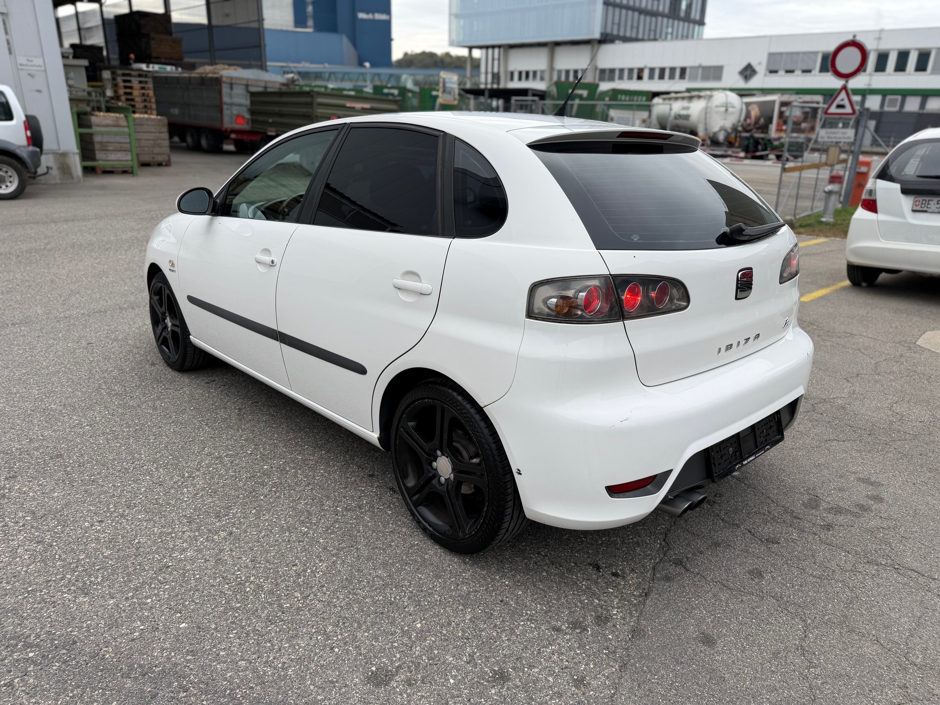 SEAT Ibiza 1.8 20V Turbo FR-showroom-element-3
