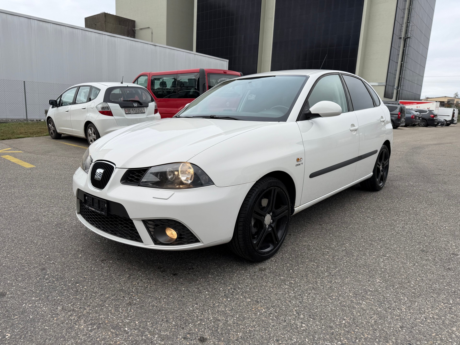 SEAT Ibiza 1.8 20V Turbo FR-showroom-element-1