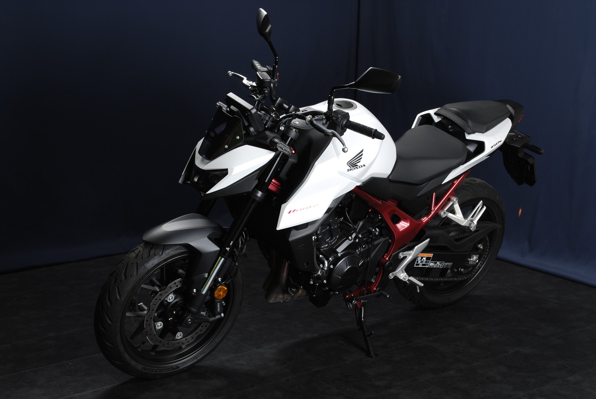 HONDA CB 750 Hornet (35kW)-image-10