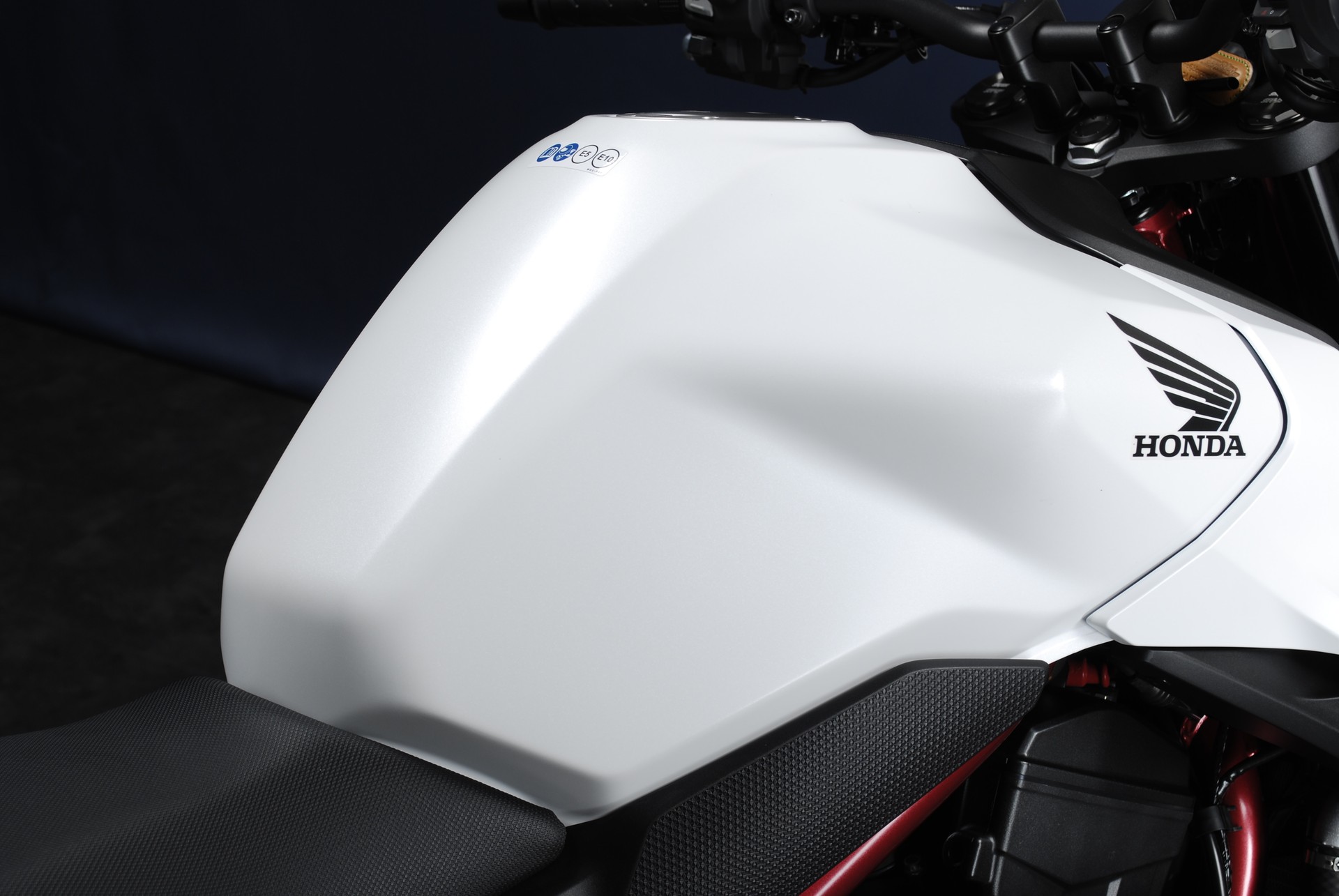 HONDA CB 750 Hornet (35kW)-image-2