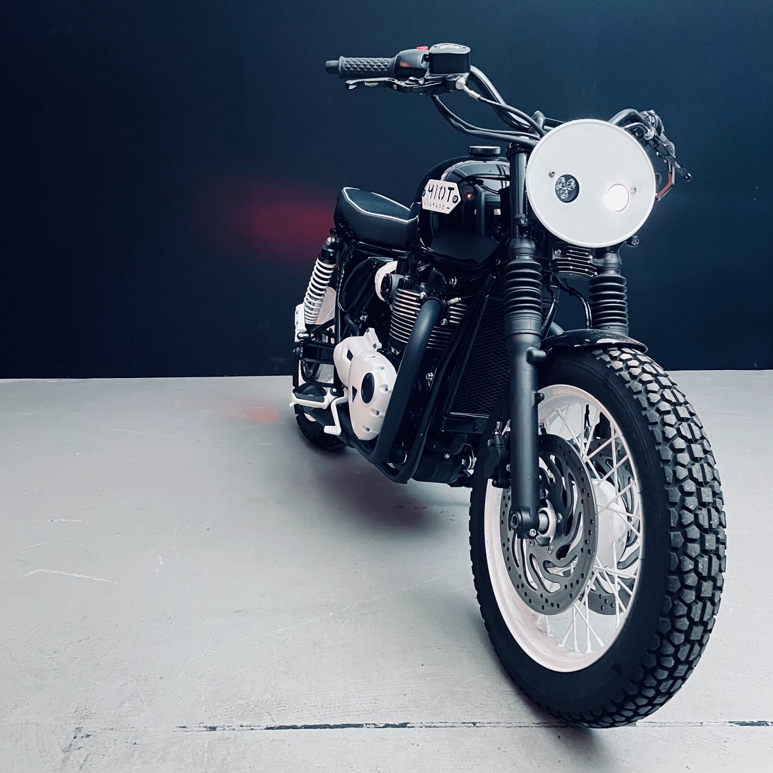 TRIUMPH Bonneville T120 Black-image-6