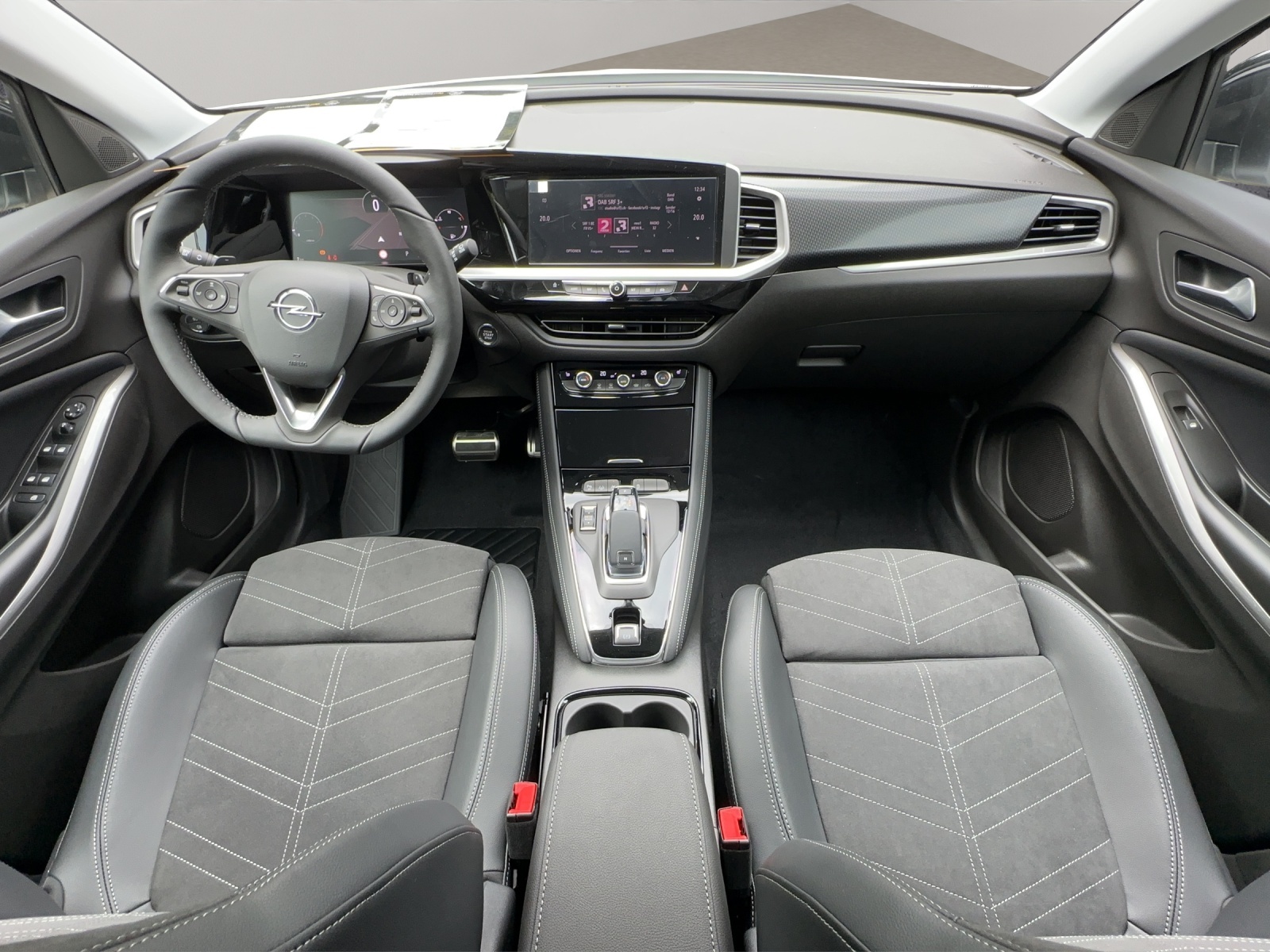 OPEL Grandland 1.2 Turbo Elegance-image-12