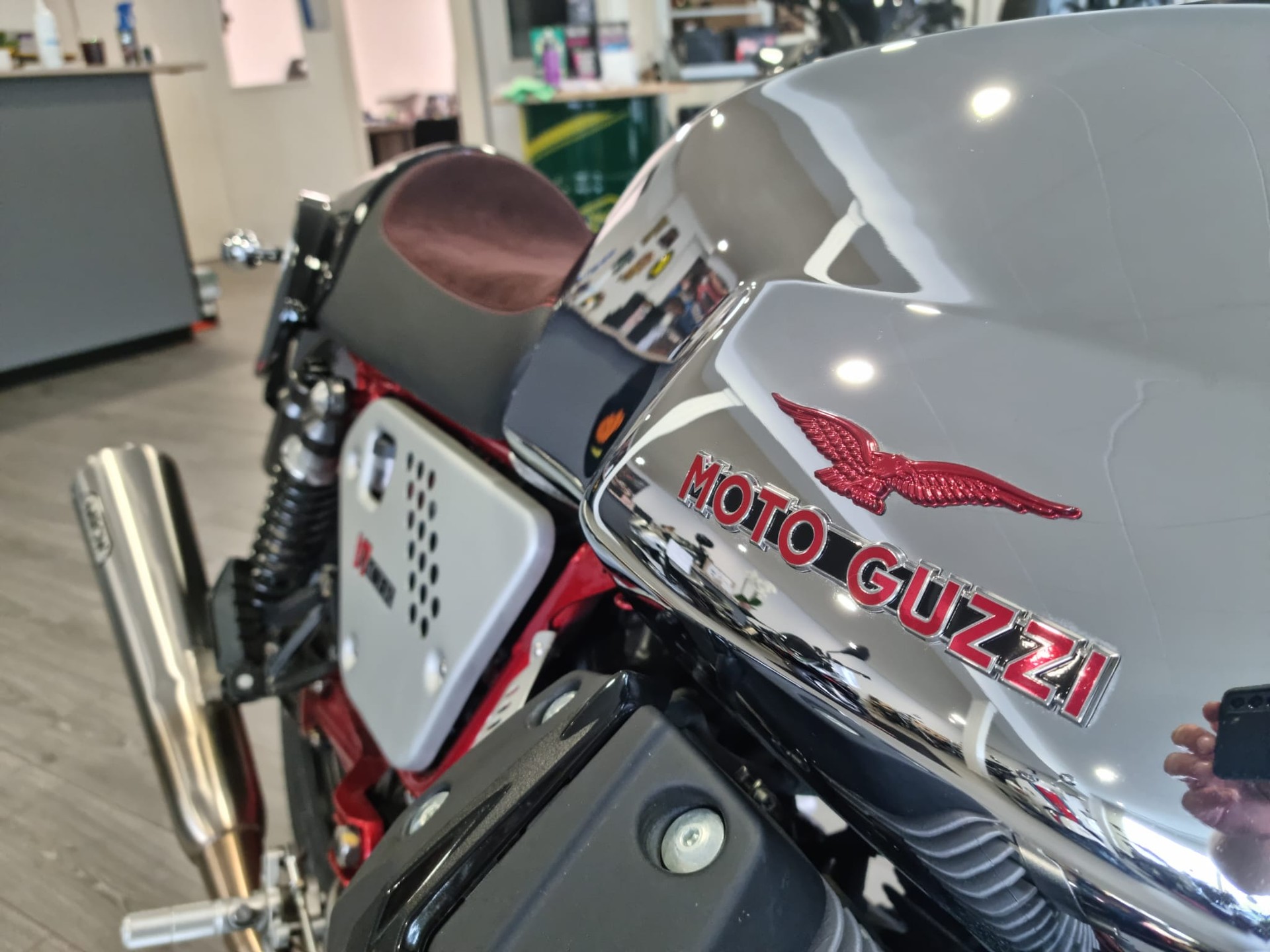 MOTO GUZZI V7 Racer 750-image-10
