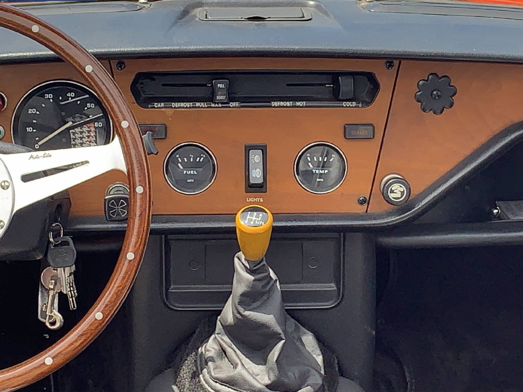 TRIUMPH Spitfire 1500-image-10