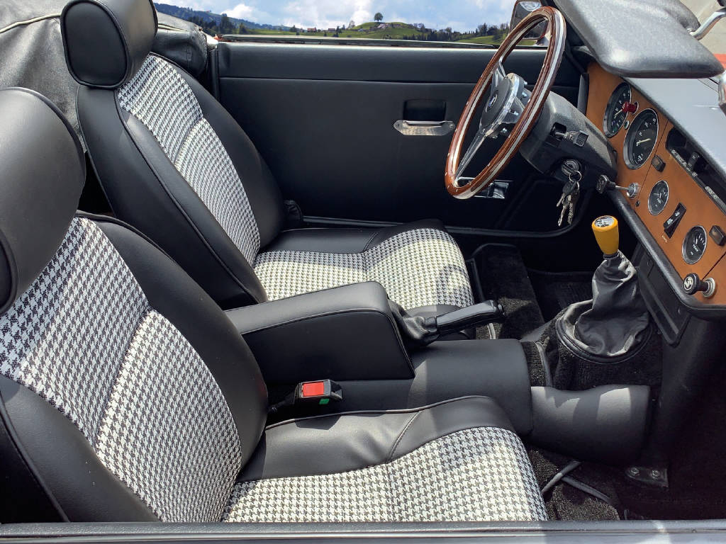 TRIUMPH Spitfire 1500-image-7