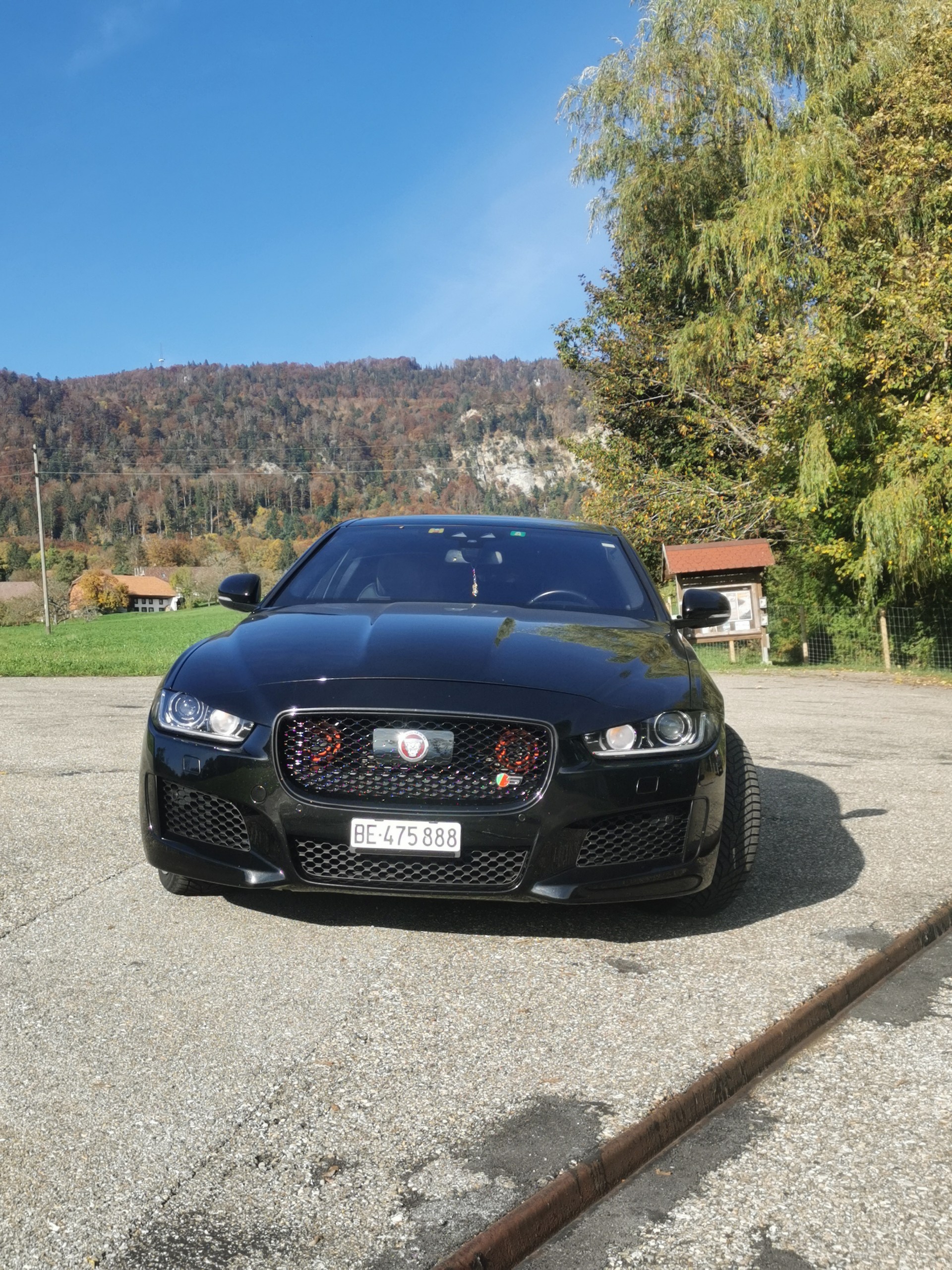 JAGUAR XE S 3.0 Automatic-image-2