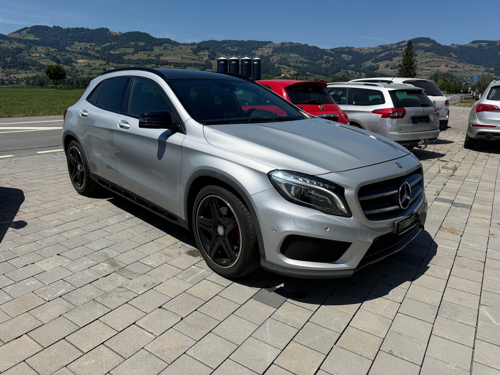 MERCEDES-BENZ GLA 220 CDI AMG Line 4Matic 7G-DCT-image-1