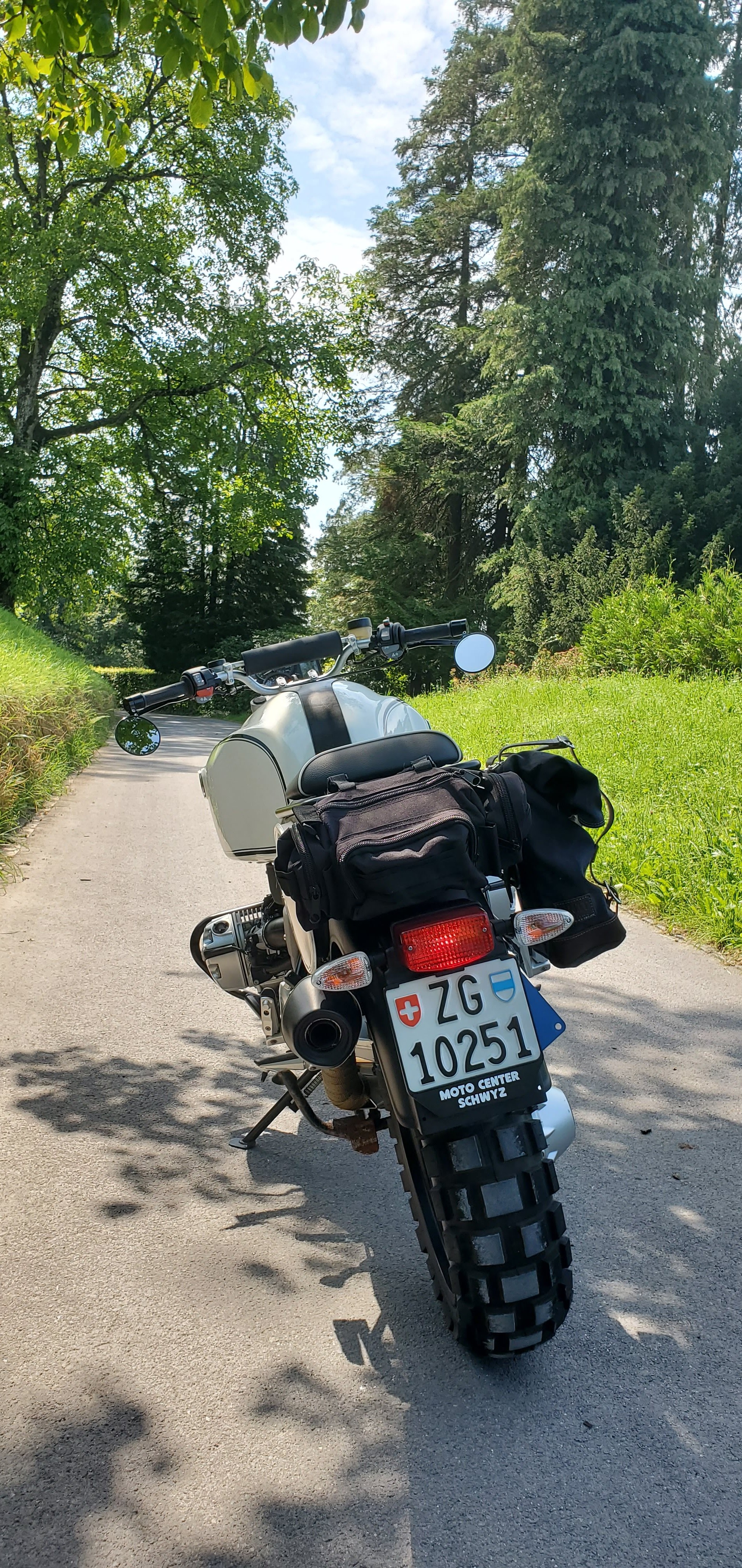 BMW R 1200 R-image-1