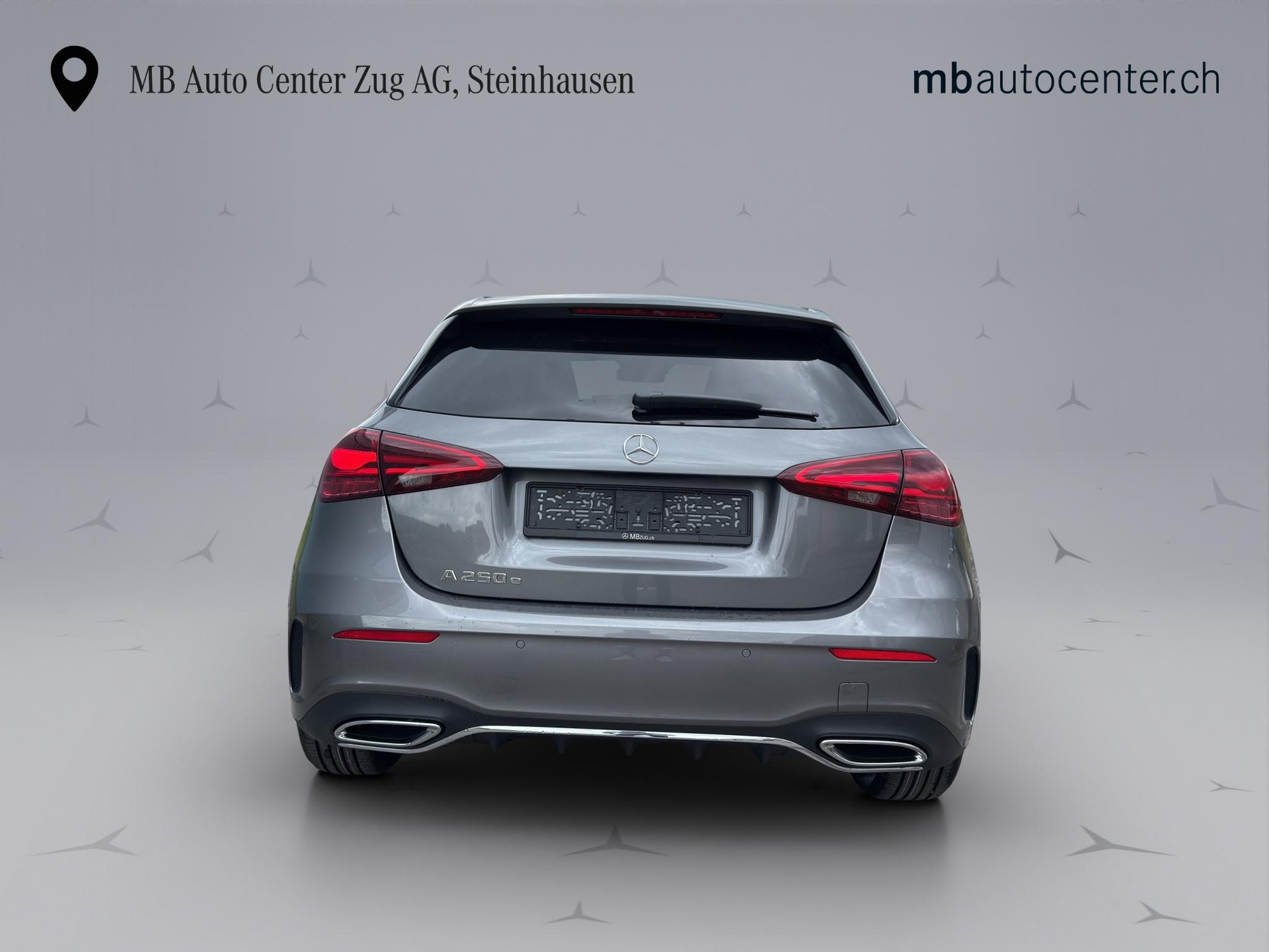 MERCEDES-BENZ A 250 e-image-4