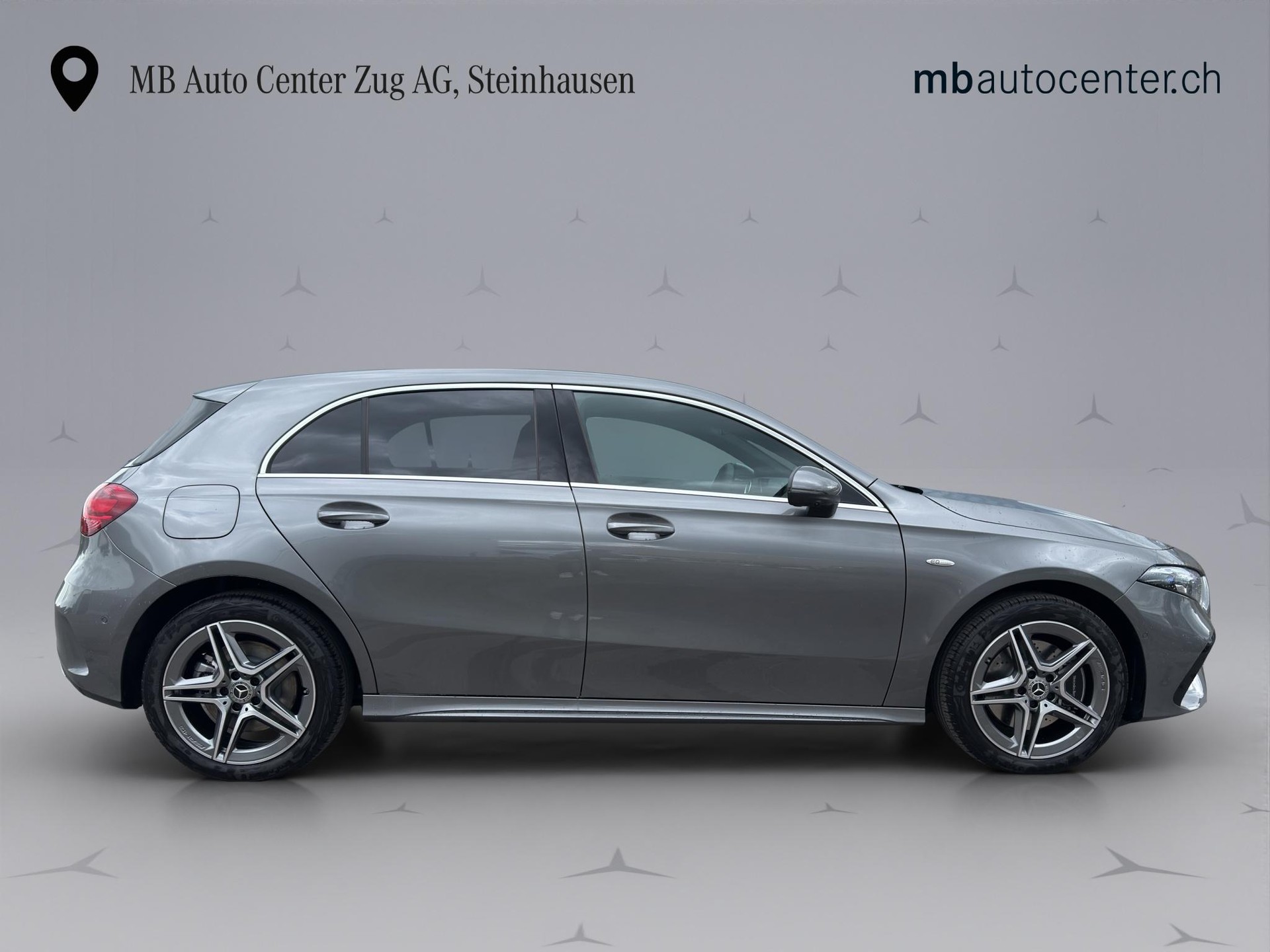 MERCEDES-BENZ A 250 e-image-6