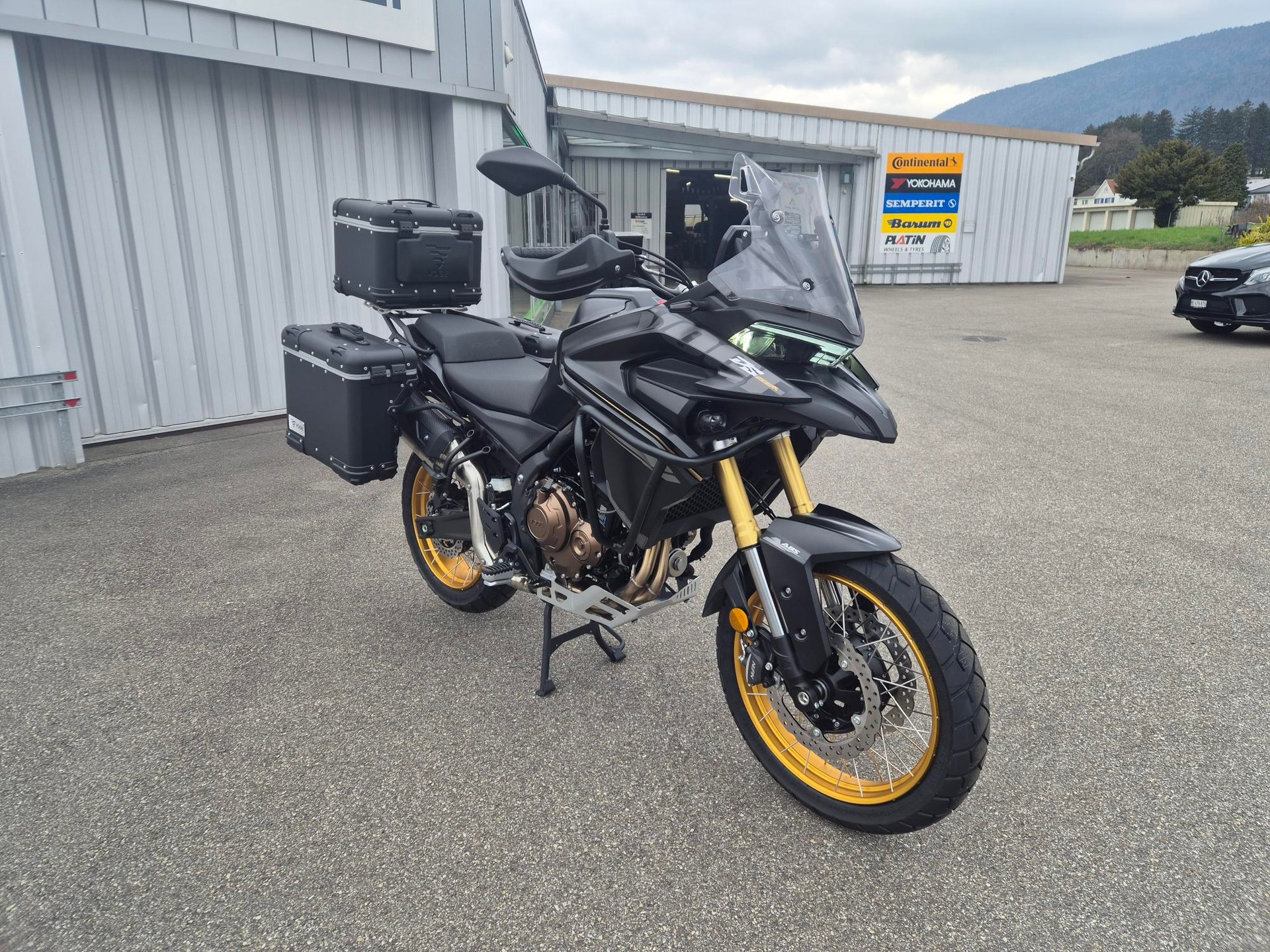 VOGE 625 DSX 35kW / 47kW Black Knight-image-8