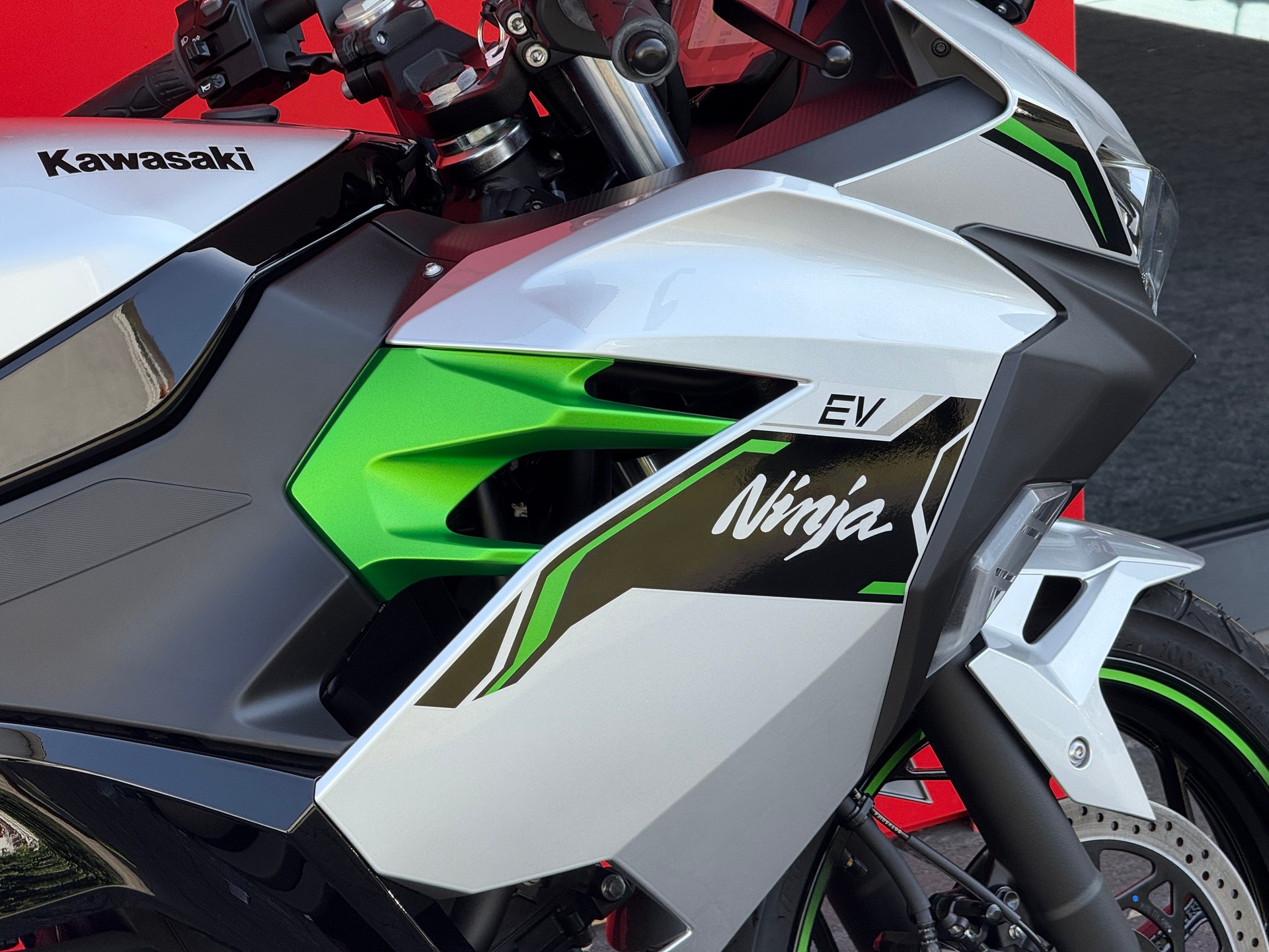 KAWASAKI Ninja e-1-image-2