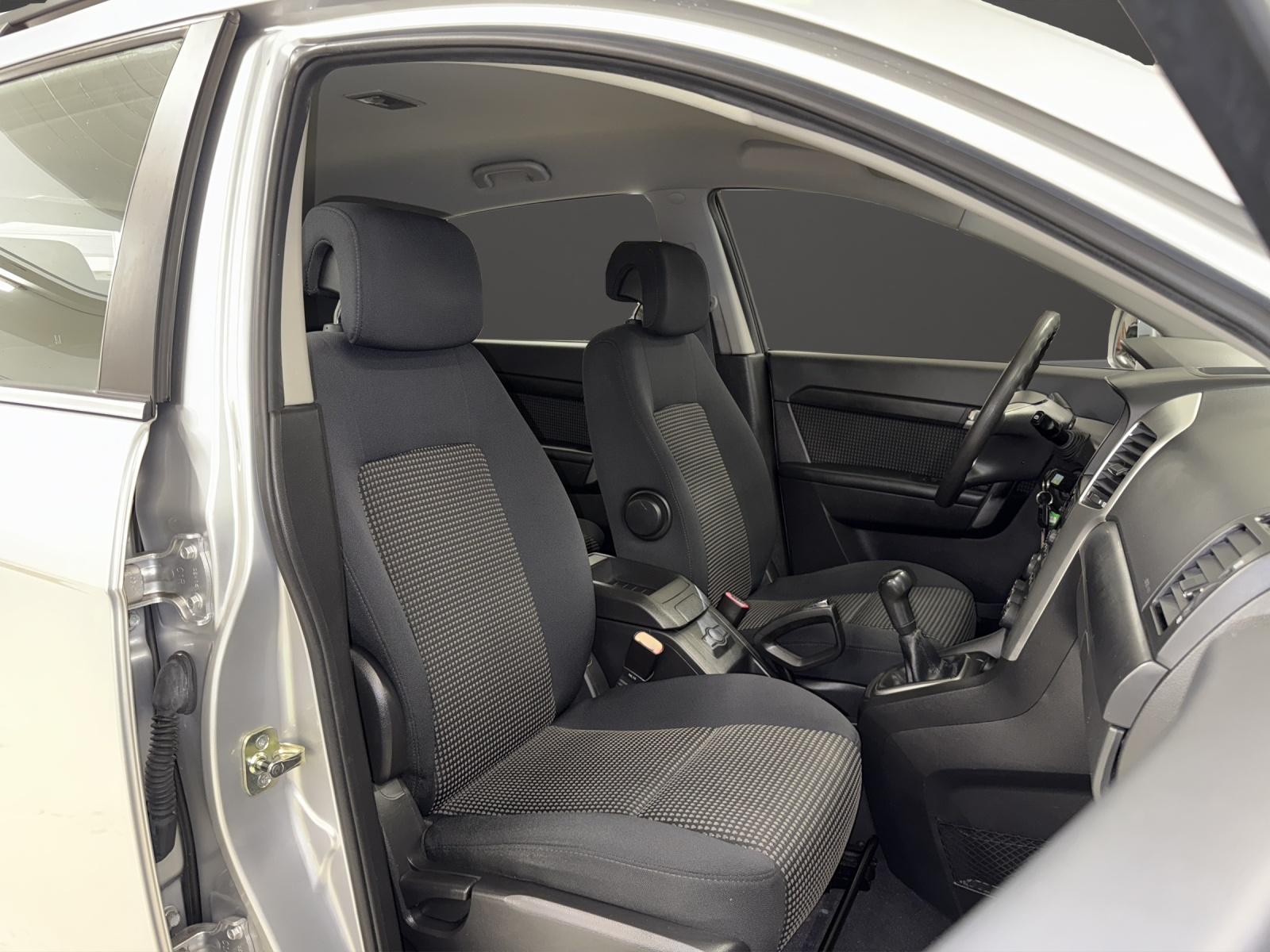 CHEVROLET Captiva 2.4 LS 4WD-image-7