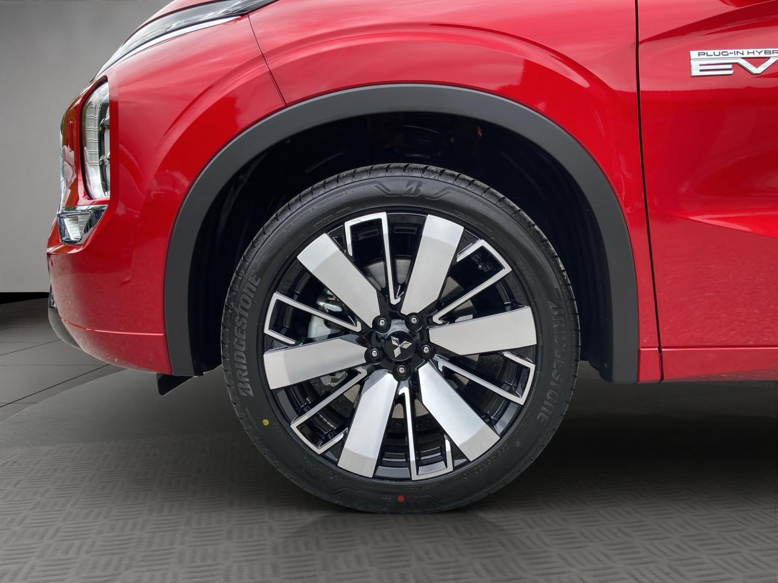 MITSUBISHI Outlander 2.4 PHEV Instyle 4x4-image-18