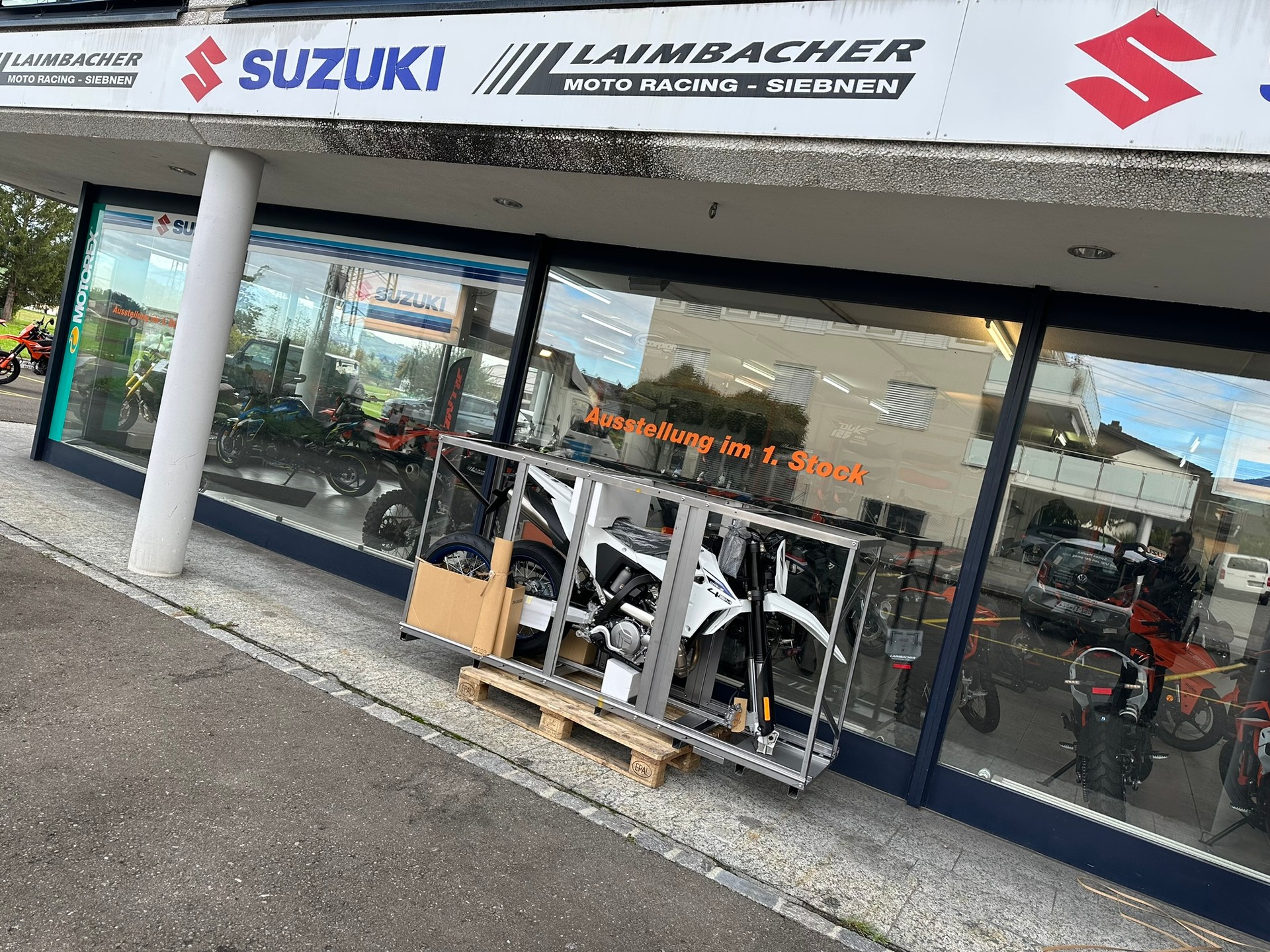 SUZUKI DR-Z 4 SM-image-10