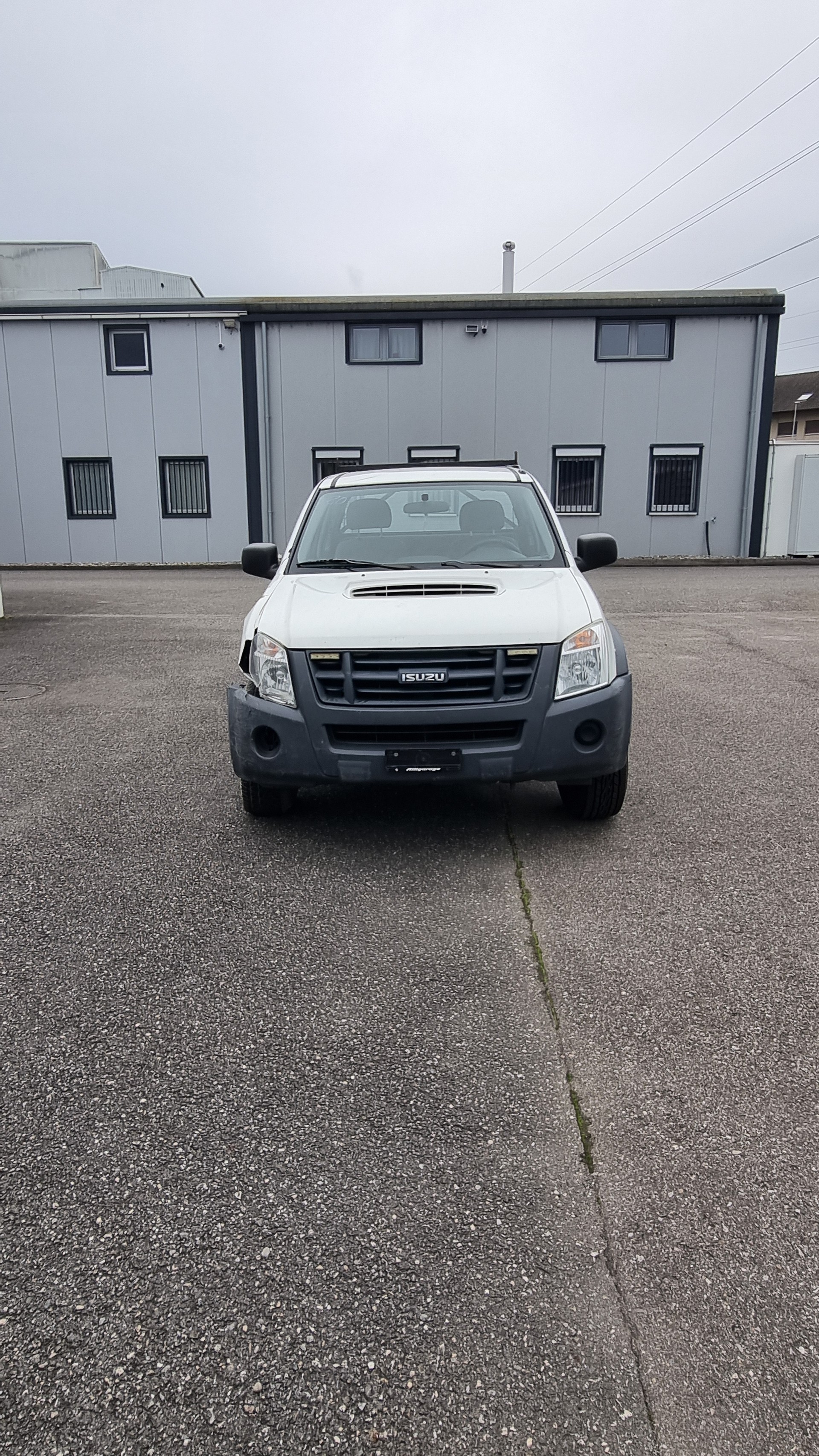 ISUZU D-MAX SpaceCab LS 2.5 4x4
