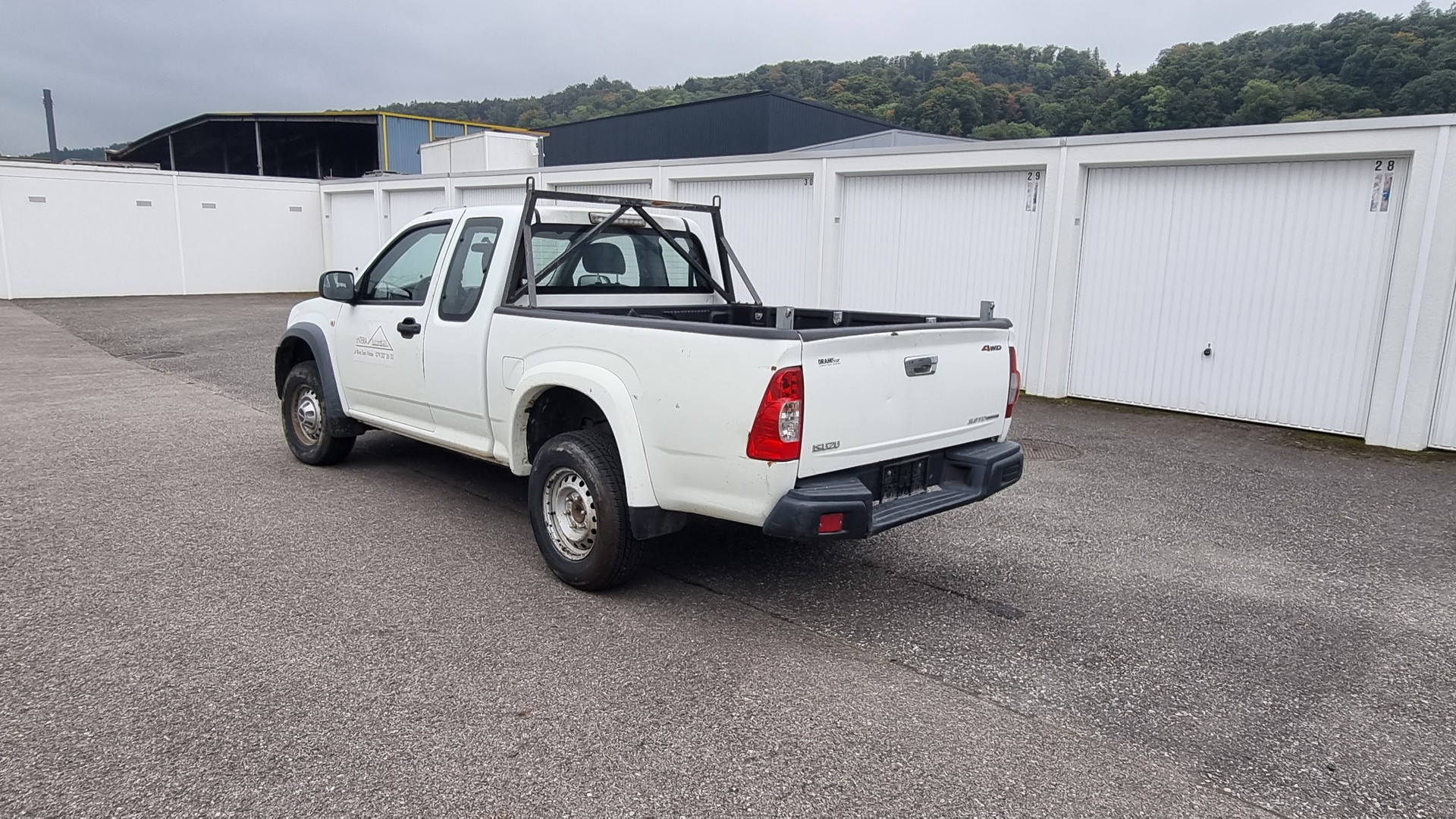 ISUZU D-MAX SpaceCab LS 2.5 4x4-image-3
