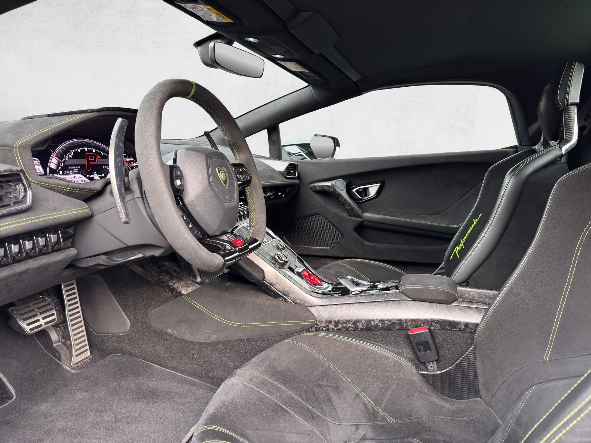 LAMBORGHINI Huracan LP640-4 Spyder Performante DCT-image-8