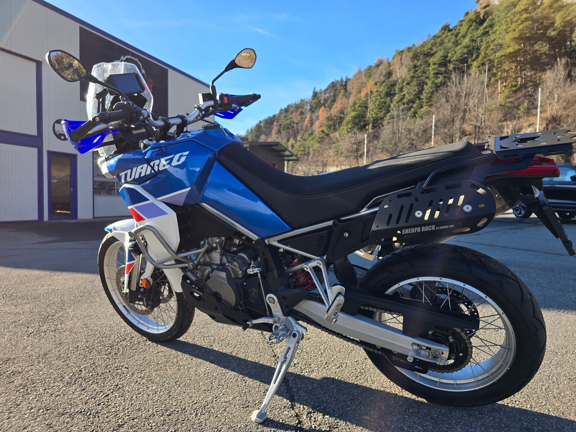 APRILIA Tuareg 660 Evocative-image-1