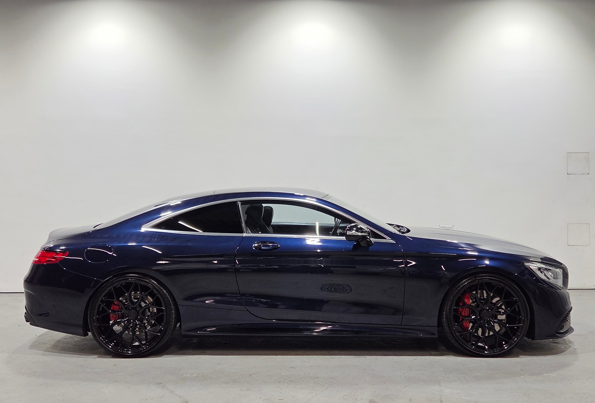 MERCEDES-BENZ S 63 V8 AMG 4matic Coupé-showroom-element-1