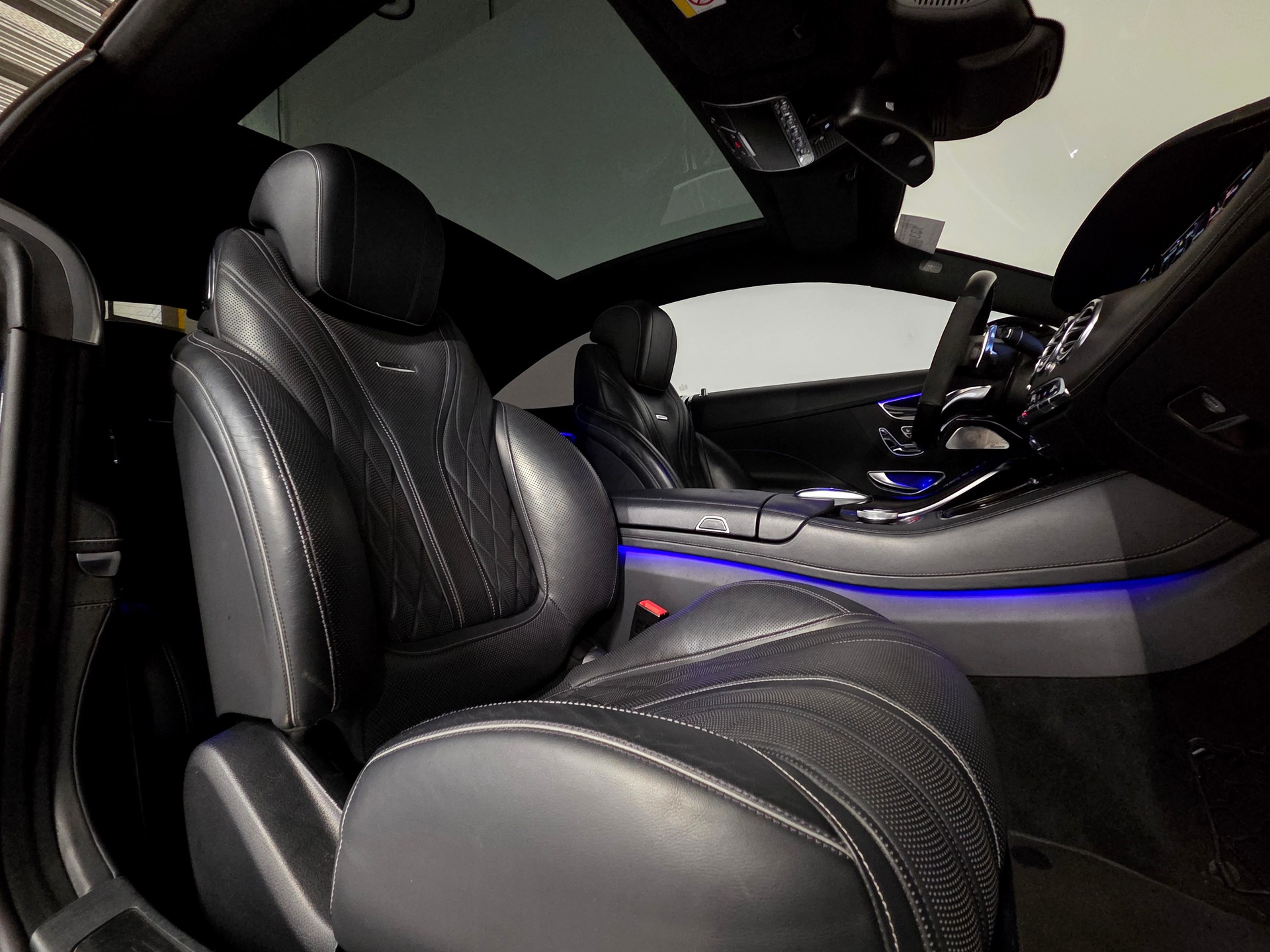 MERCEDES-BENZ S 63 V8 AMG 4matic Coupé-image-4