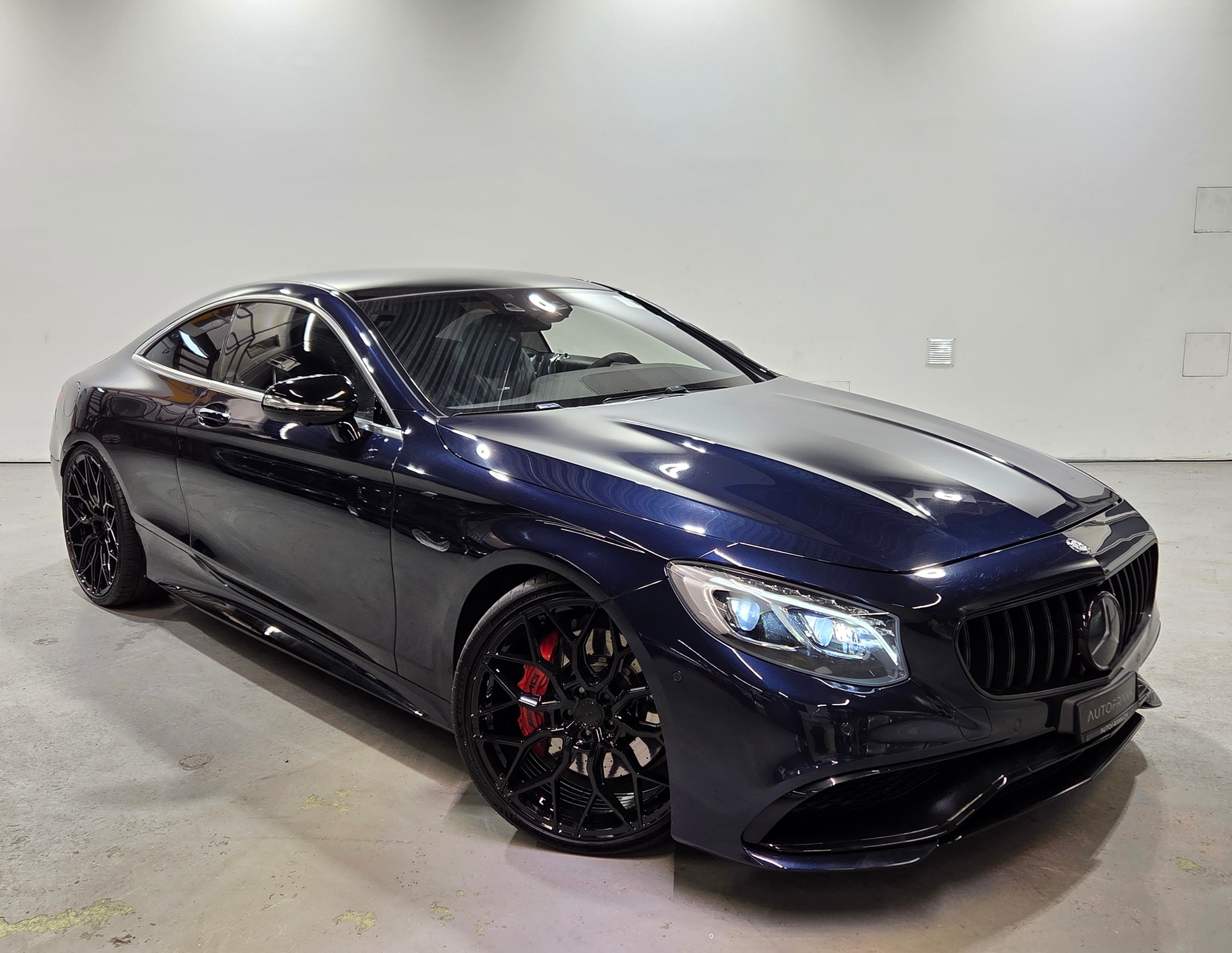 MERCEDES-BENZ S 63 V8 AMG 4matic Coupé-image-15