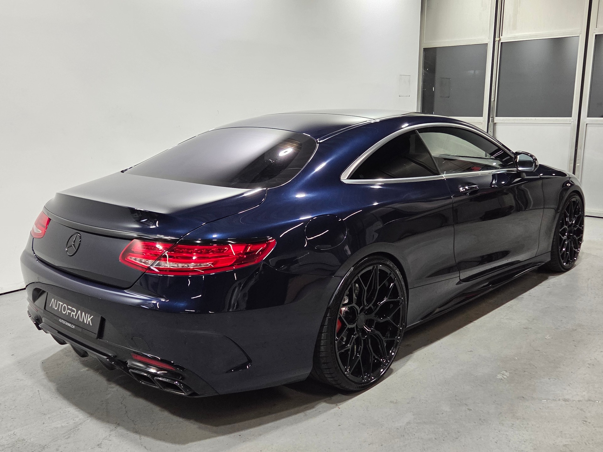 MERCEDES-BENZ S 63 V8 AMG 4matic Coupé-image-16