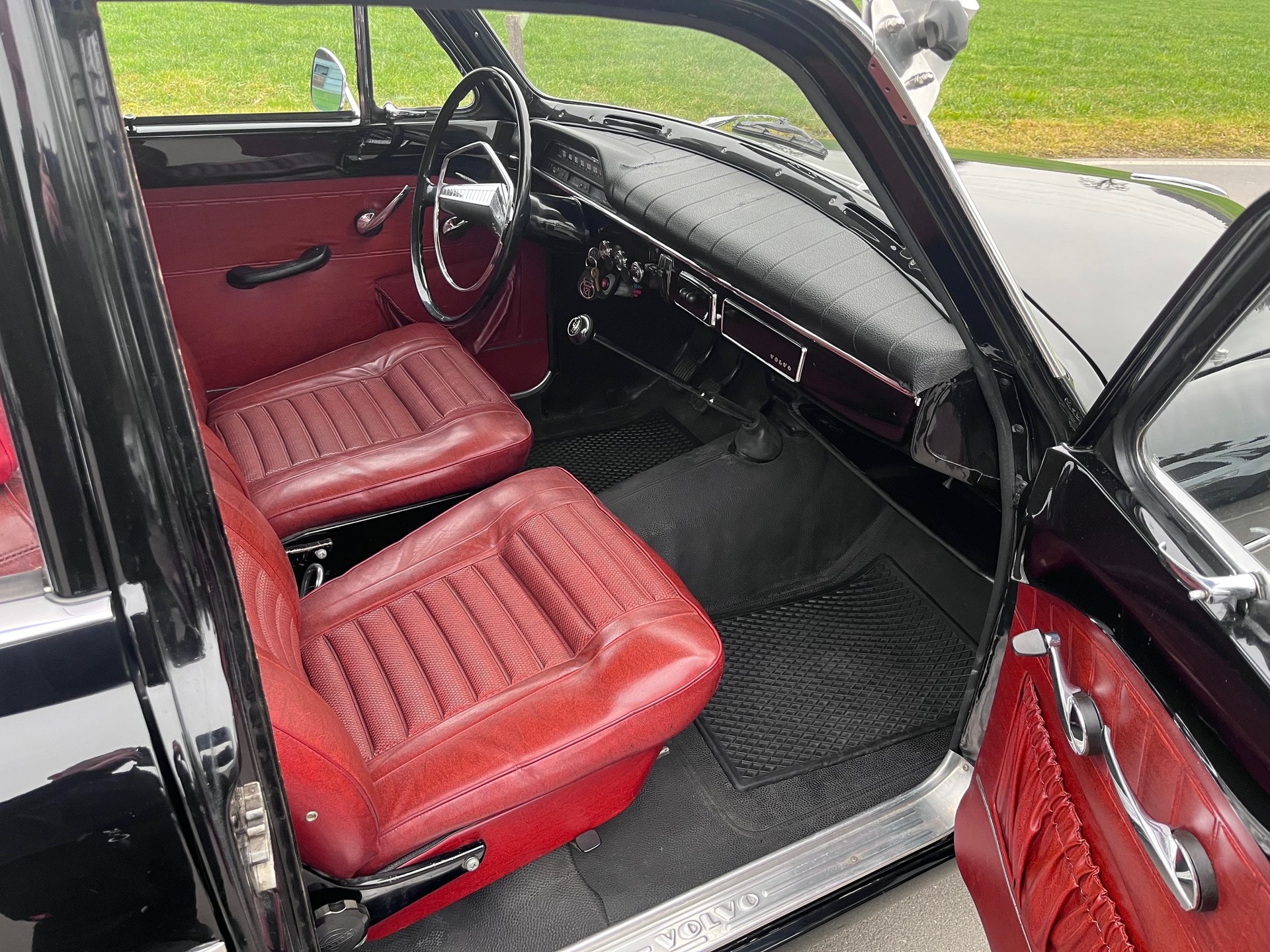 VOLVO 121-image-6